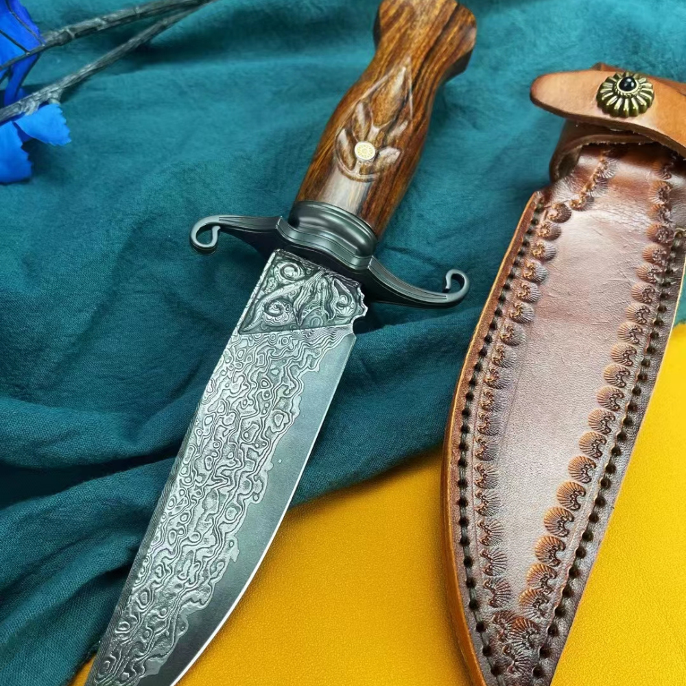 Venus's Grace Damascus Steel Fixed Blade