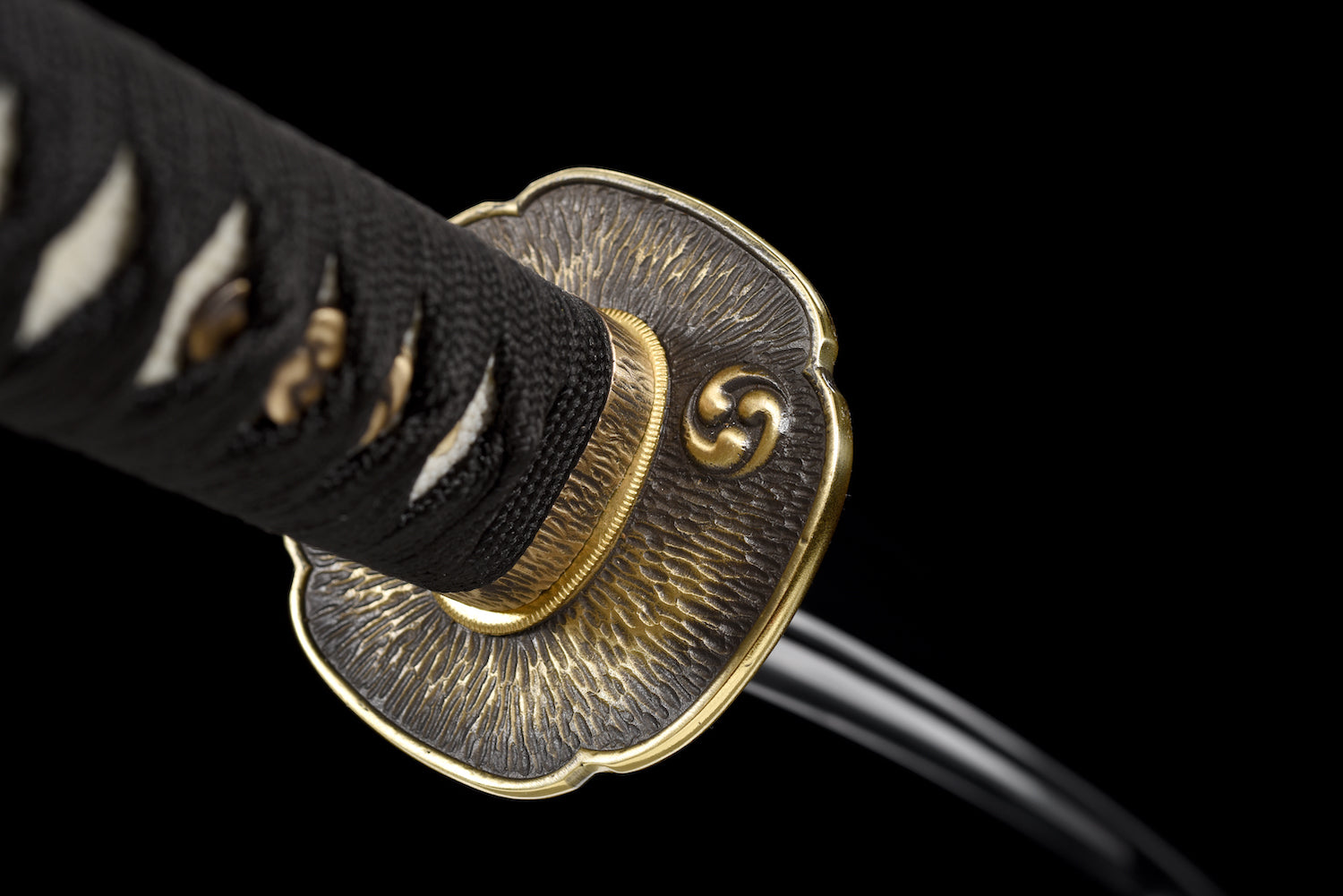 The Surudoi Handmade Katana Extra Sharp Spring Steel Unokubi-Zukuri