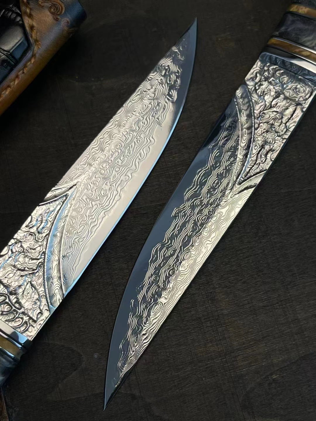 Enigmatic Stag Damascus Steel Fixed Blade
