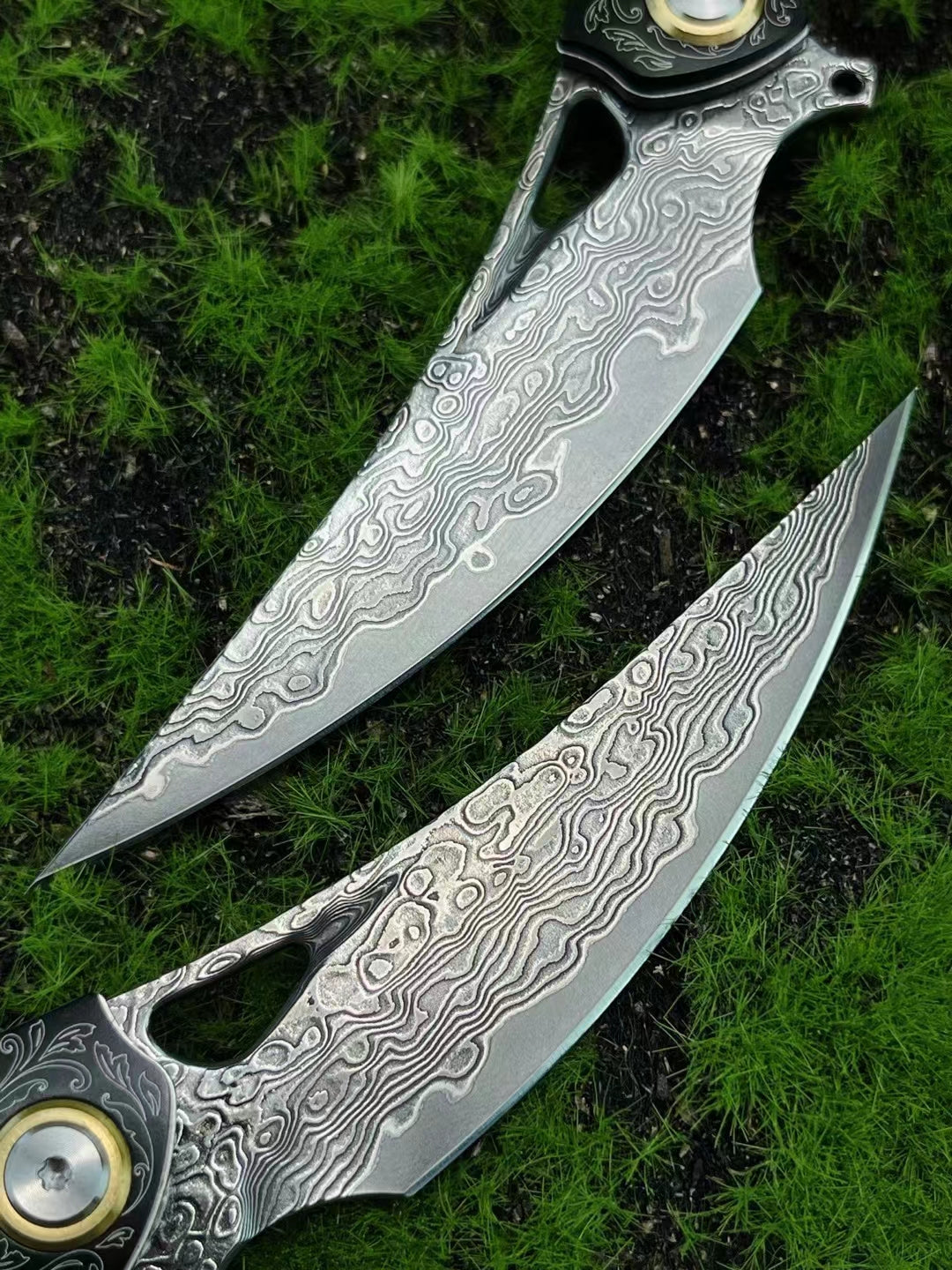 Nocturnal Terrors Damascus Steel Knife