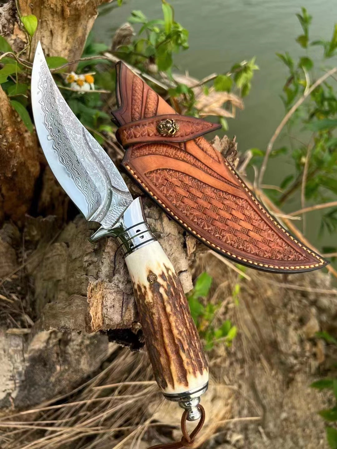 Fortunate Buck Damascus Steel Fixed Blade