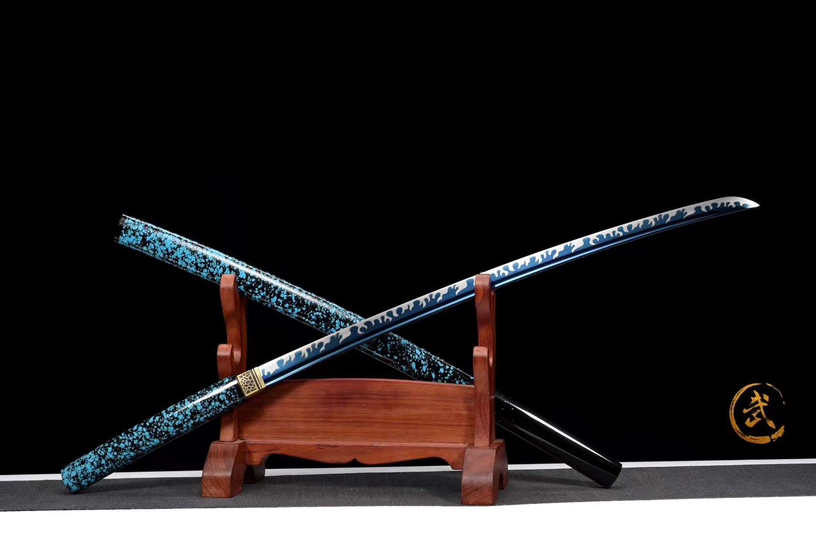 The Towairaito Purotosu Handmade Katana High Carbon Steel