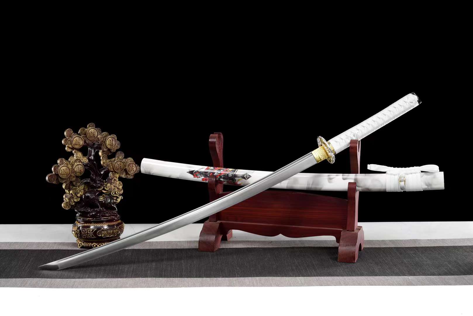 The Shinpiteki Kori Handmade Katana Carbon Steel