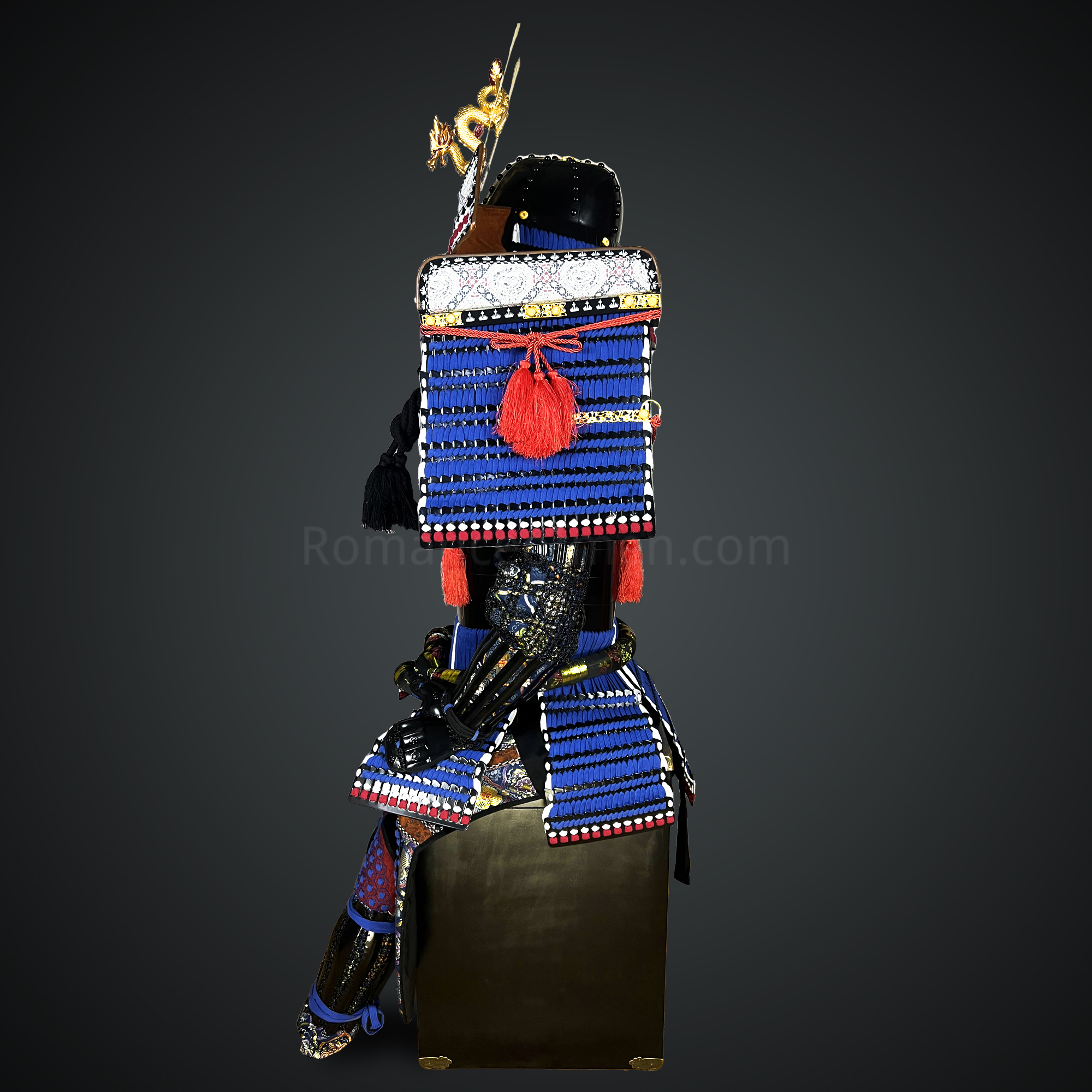 Black and blue Samurai Armor Oyoroi Style Dragon Maedate Black Kabuto and Do Mixed with Blue Cords