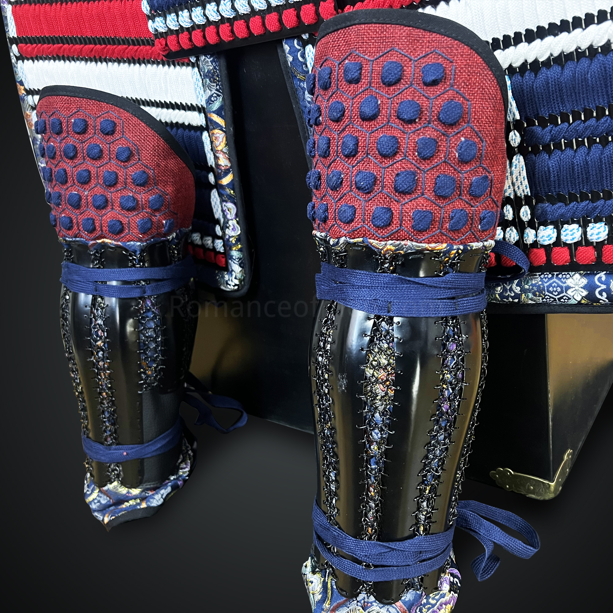 Black and white Samurai Armor Oyoroi Style Kamon Kuwagata Maedate Menpo with Beard Black Armor color with white red blue cords