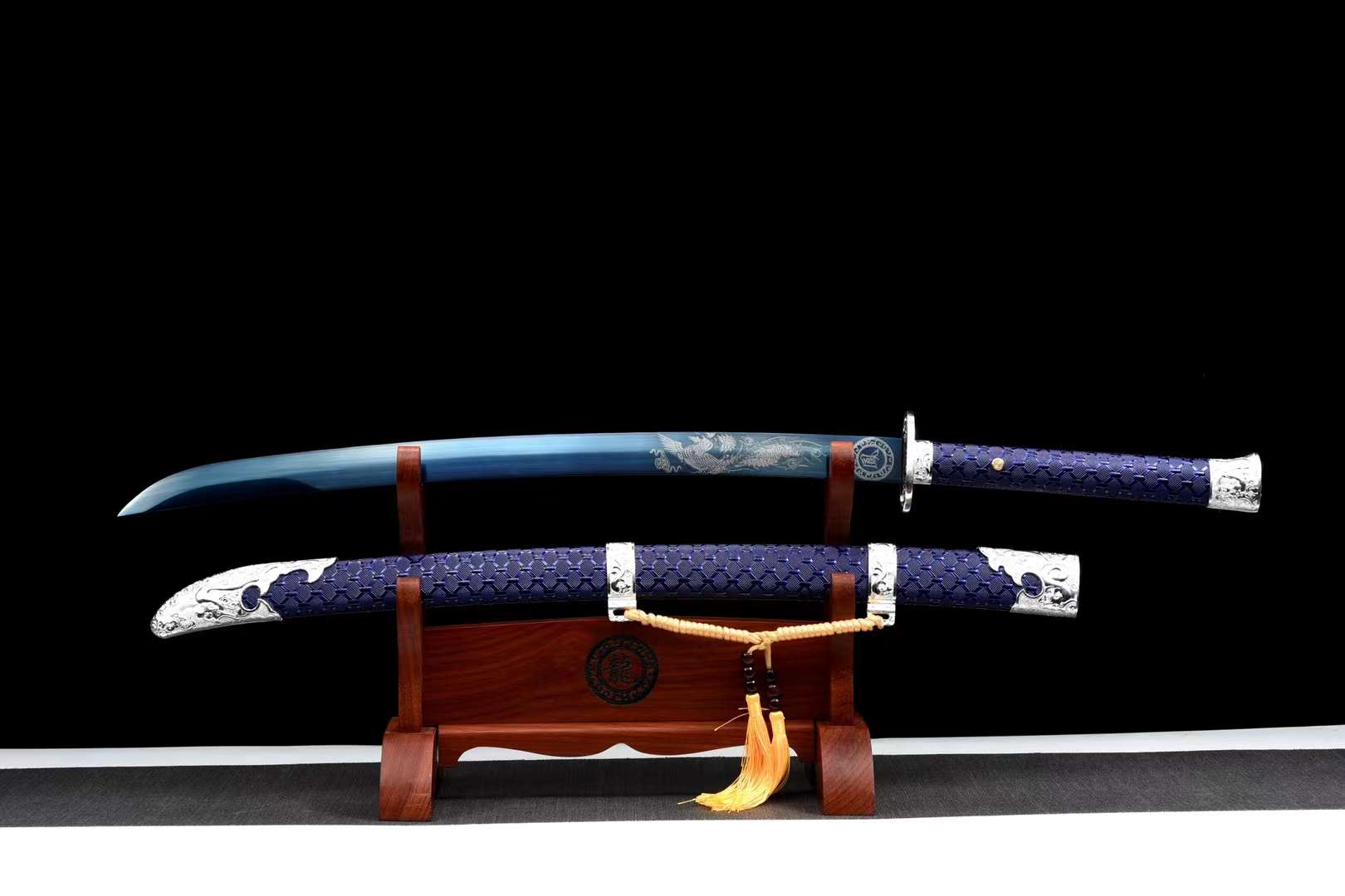 The Fenikkusu Senso Oburedo Handmade Chinese Dao Spring Steel-Romance of Men