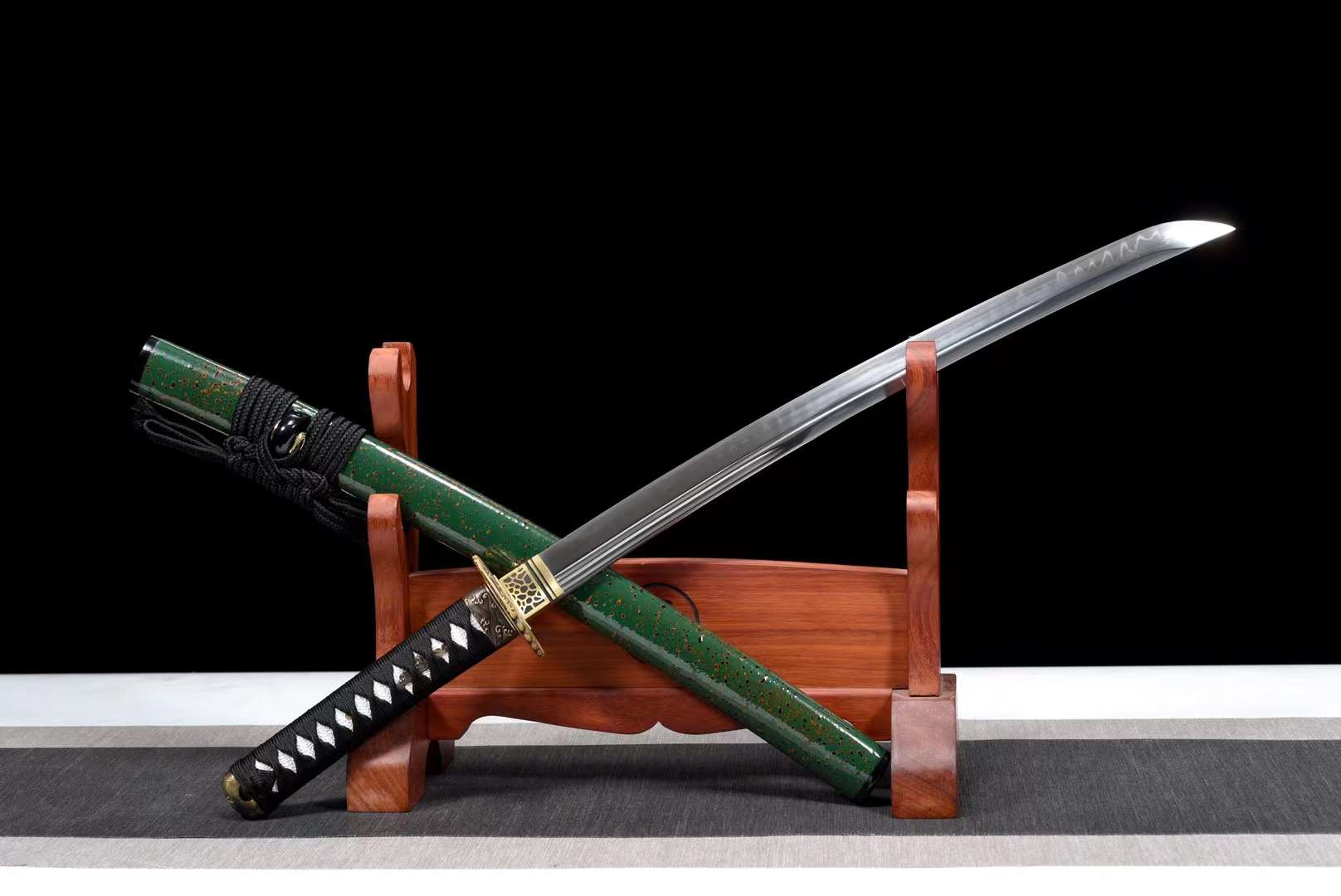 The Midori Uroko Handmade Katana Wakizashi Clay Tempered T10 Steel