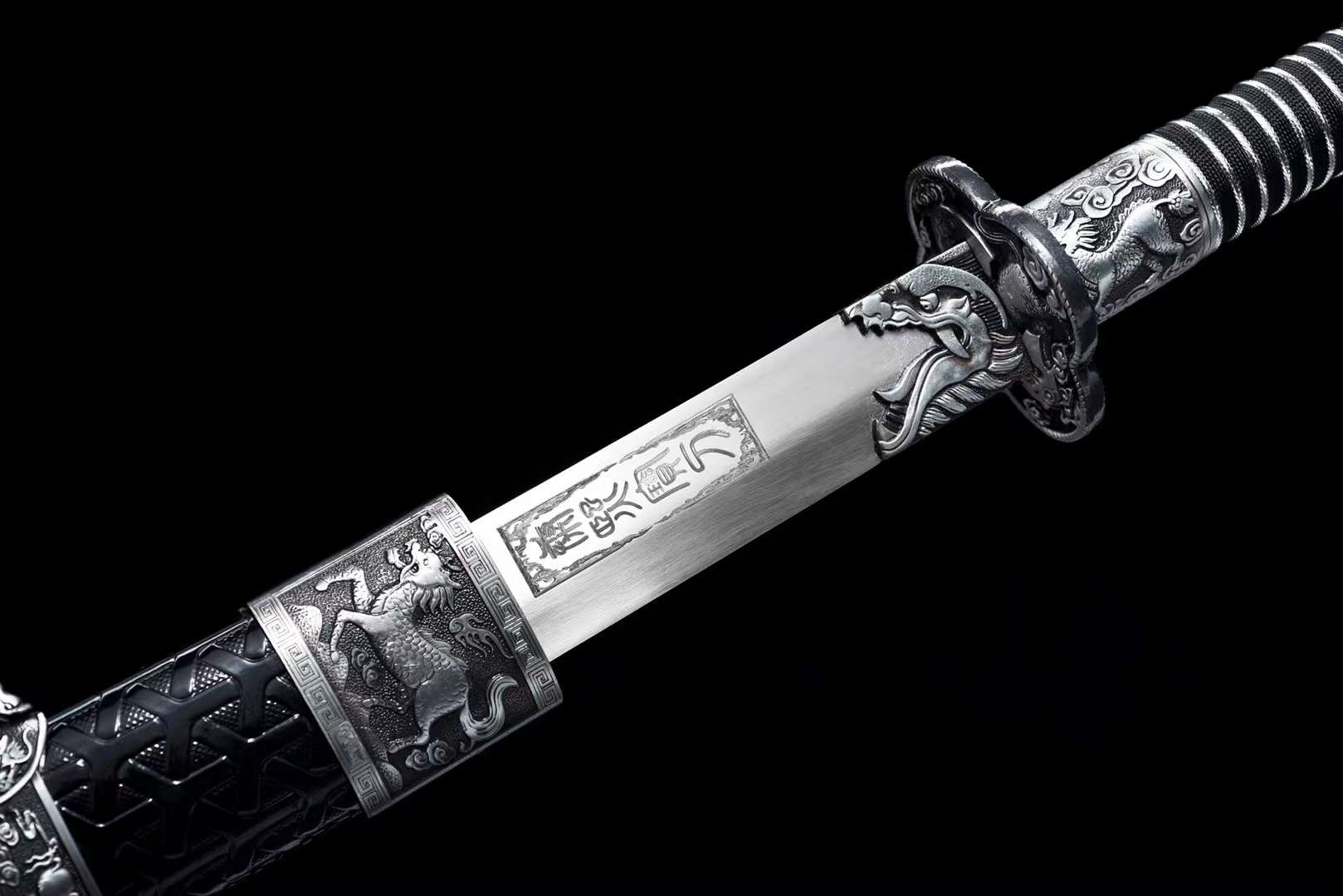 The Kun Watashi Handmade Chinese Dao Manganese Steel-Romance of Men