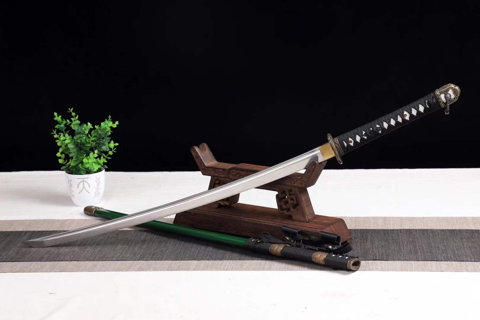 The Gukuraudotaito Handmade Katana Manganese Steel