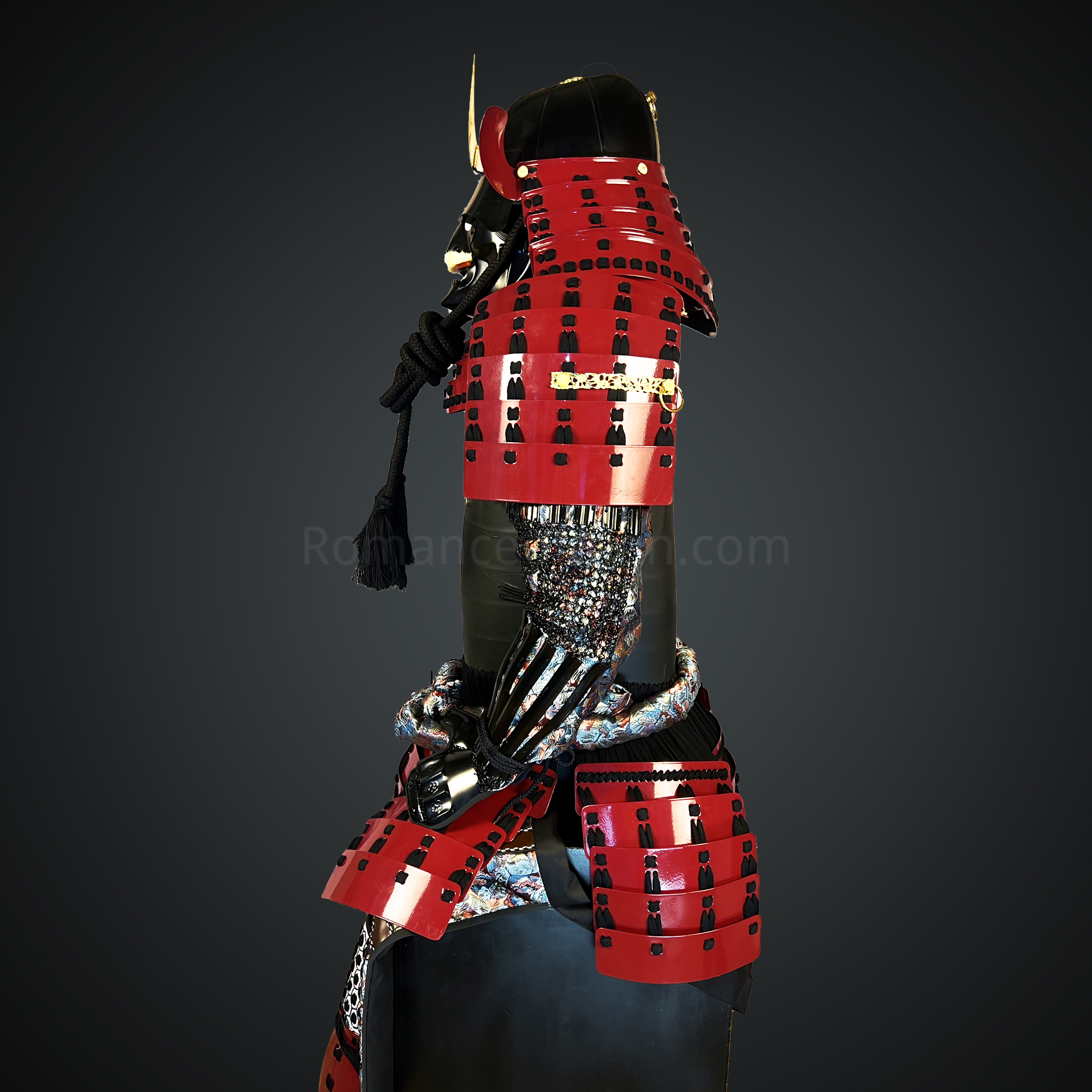 Black & Red Samurai Armor Tosei Gusoku Style Crescent Moon Maedate Black Kabuto and Chest Red Sode and Haidate
