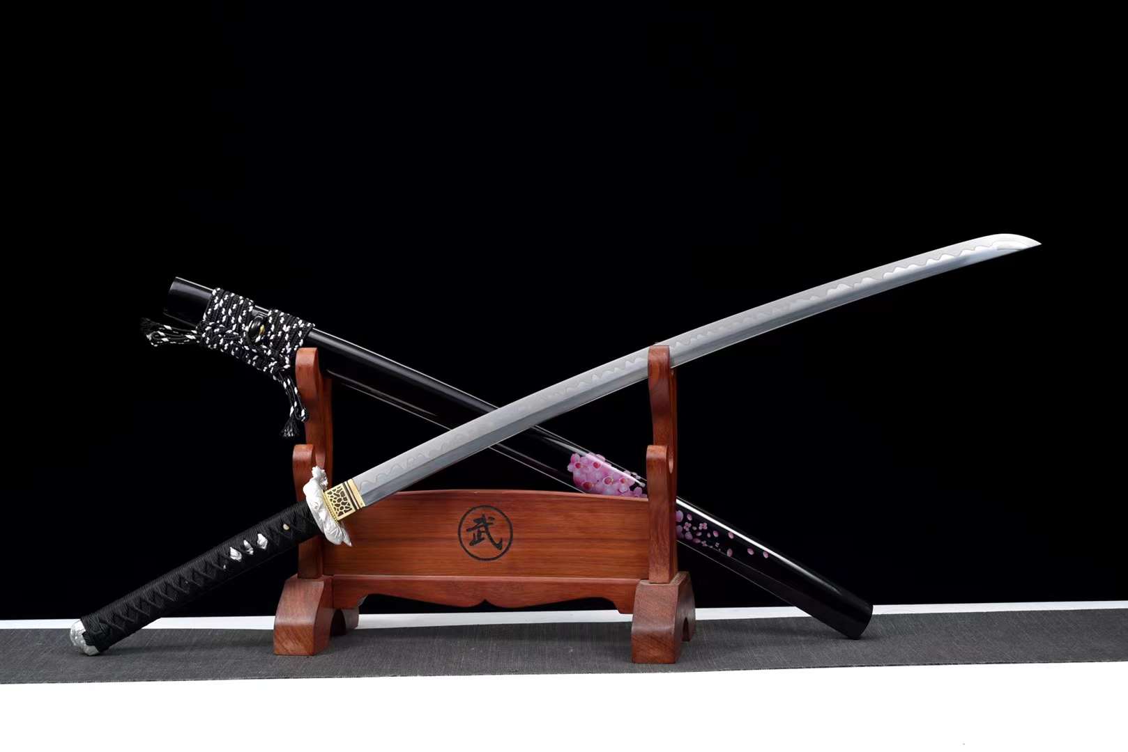 The Hyobolamido Handmade Katana Carbon Steel
