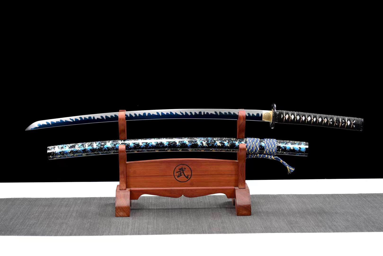 The Kiku Tekisuto Handmade Katana Manganese Steel