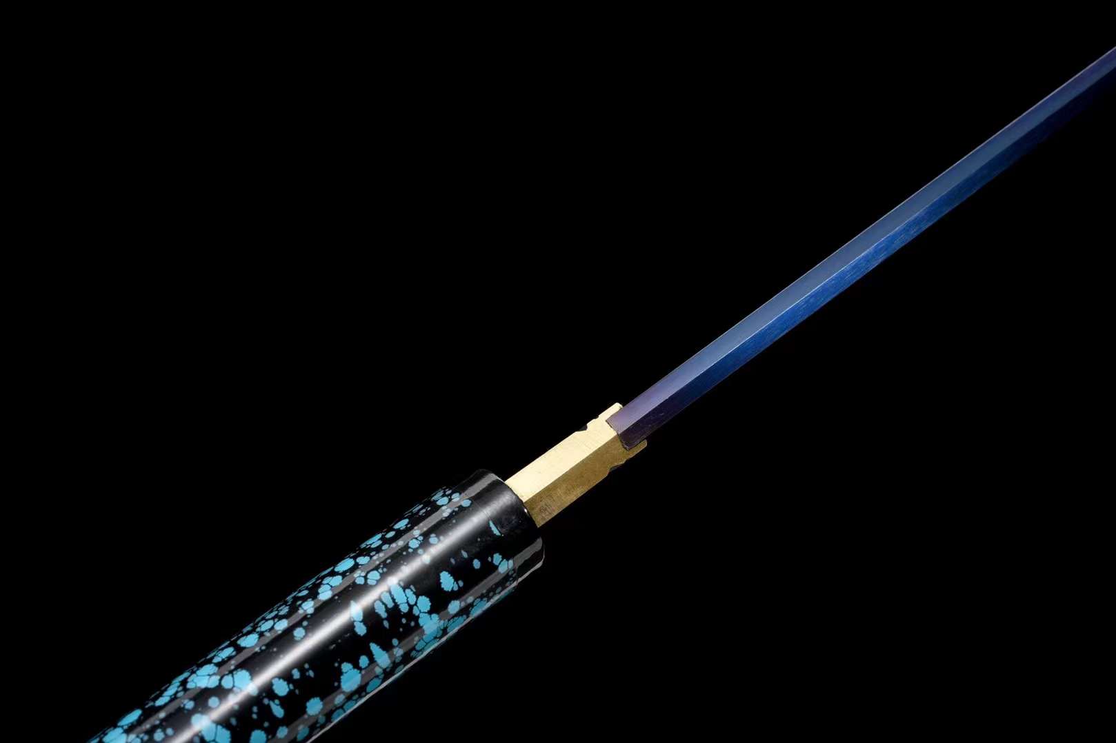 The Towairaito Purotosu Handmade Katana High Carbon Steel