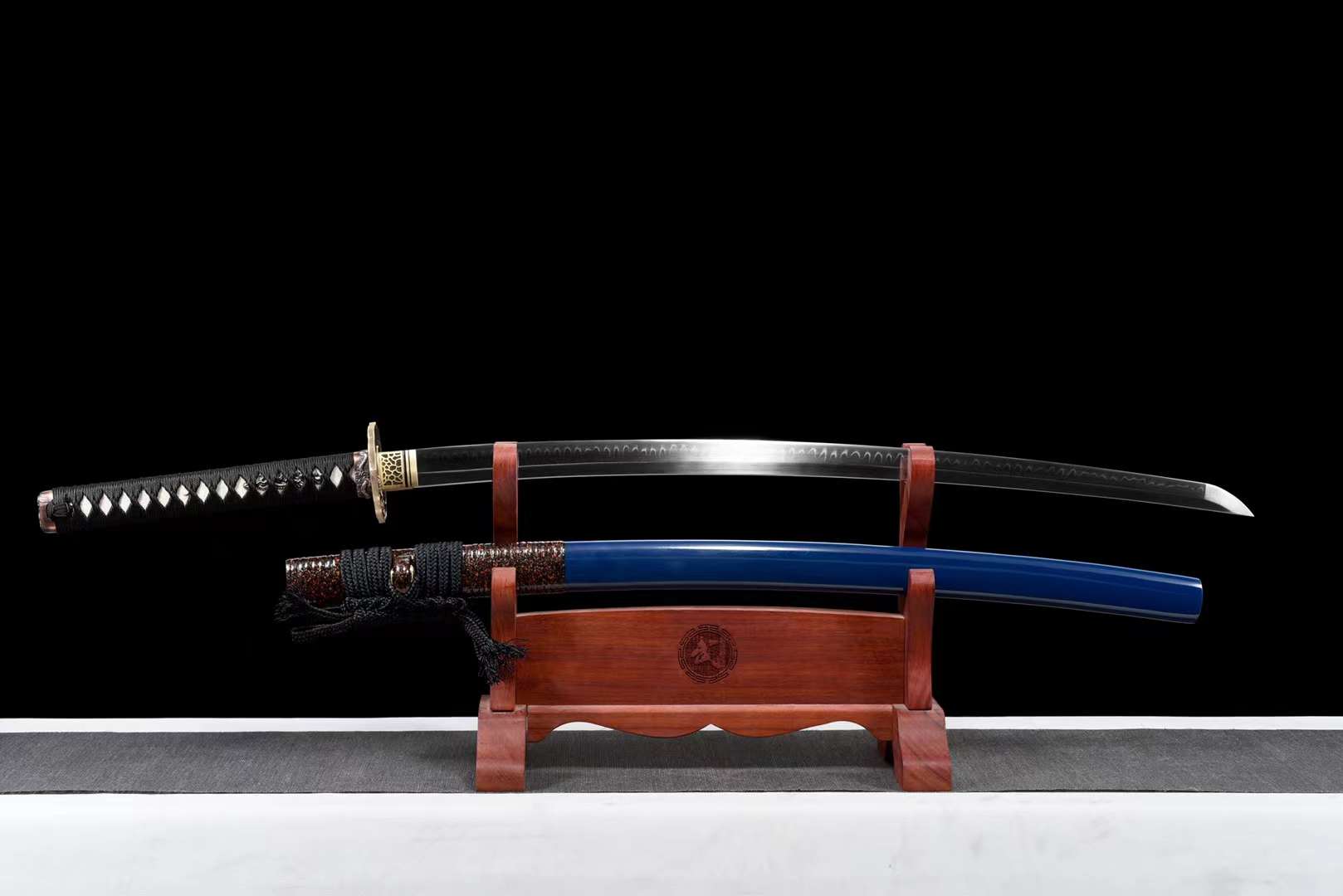 The Kuraidodurago Handmade Katana Clay Tempered T10 Steel