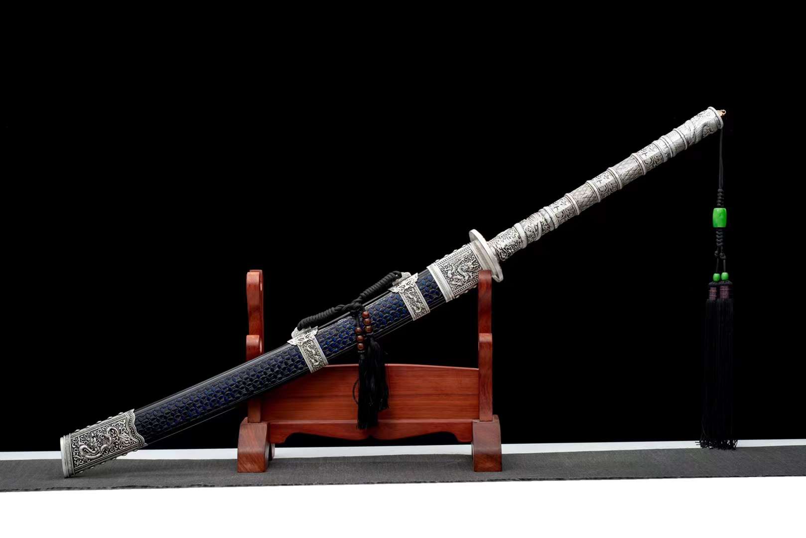 The Kokitei Dorasoru Handmade Chinese Qing Dao Pattern Steel