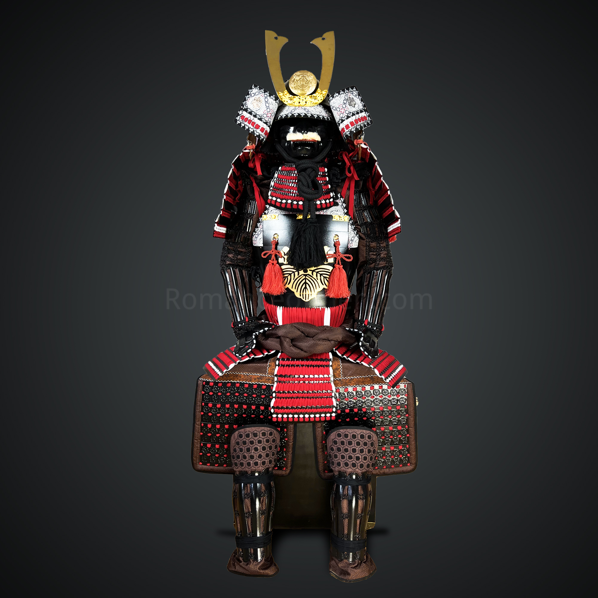 Black & Red Samurai armor Oyoroi style Kamon Maedate Black armor color with Kamon on Chest mixed with Red cords
