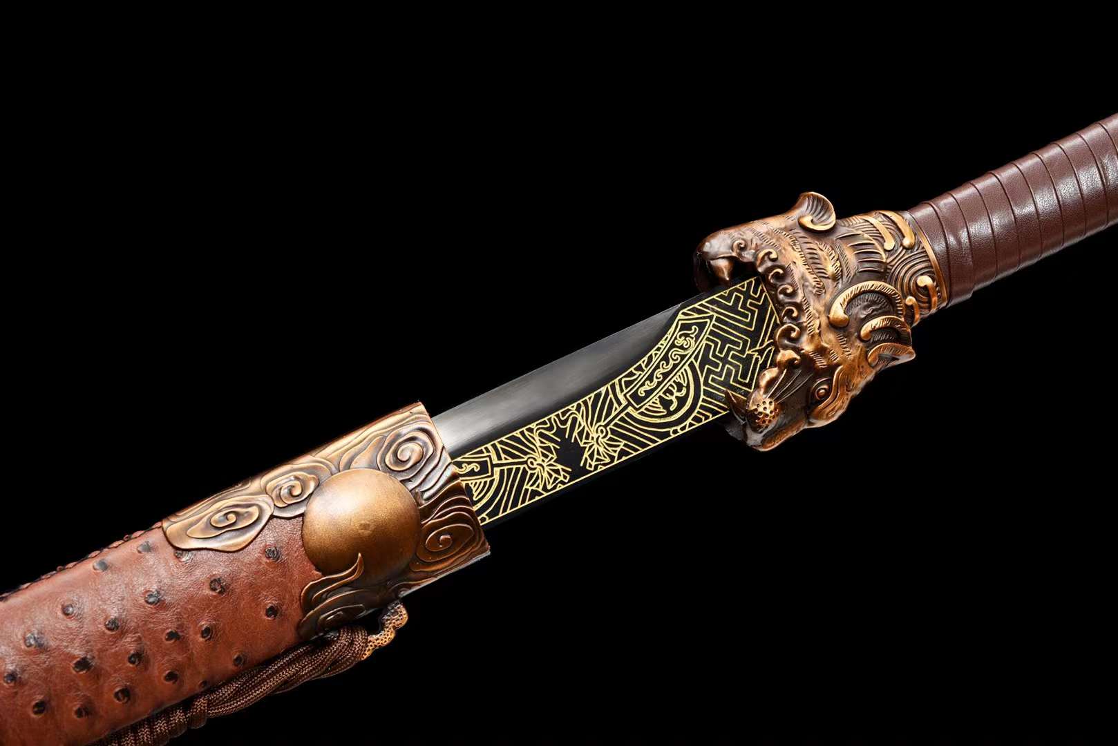 The Atsui Taiyo Handmade Chinese Dao Manganese Steel