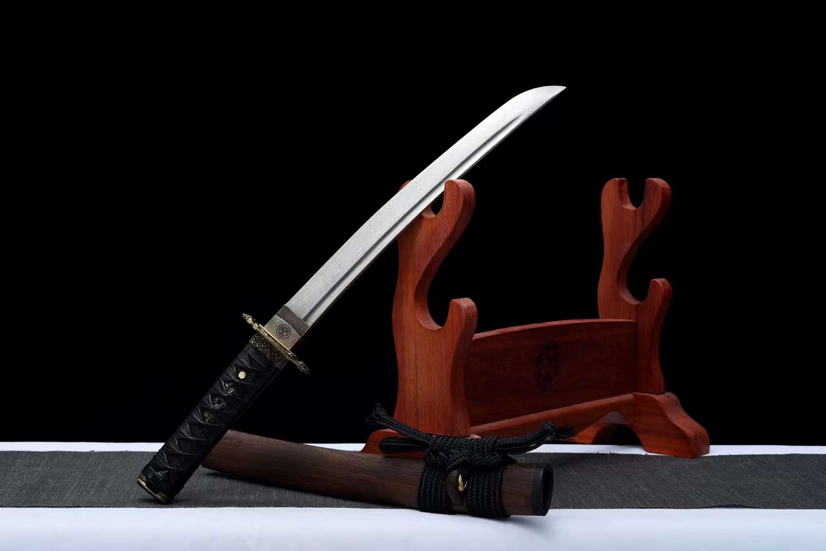 The Mikumichi Handmade Tanto Katana Pattern Steel