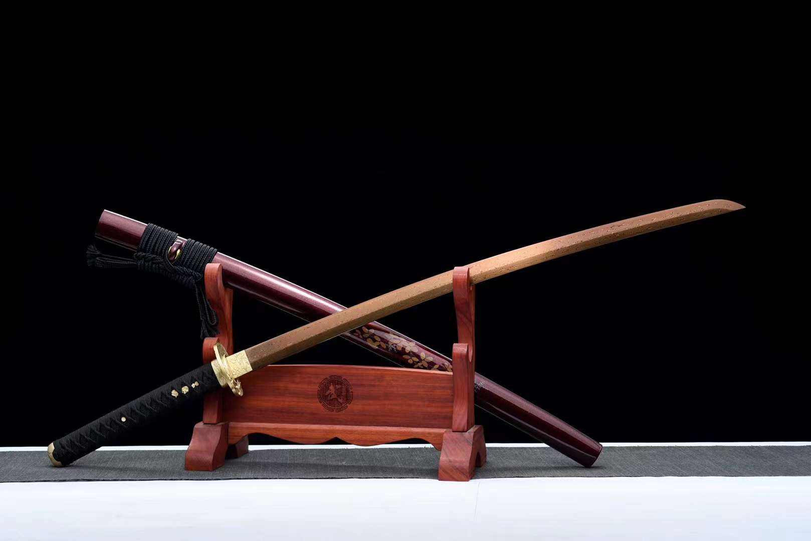 The Shinsha Handmade Katana Pattern Steel