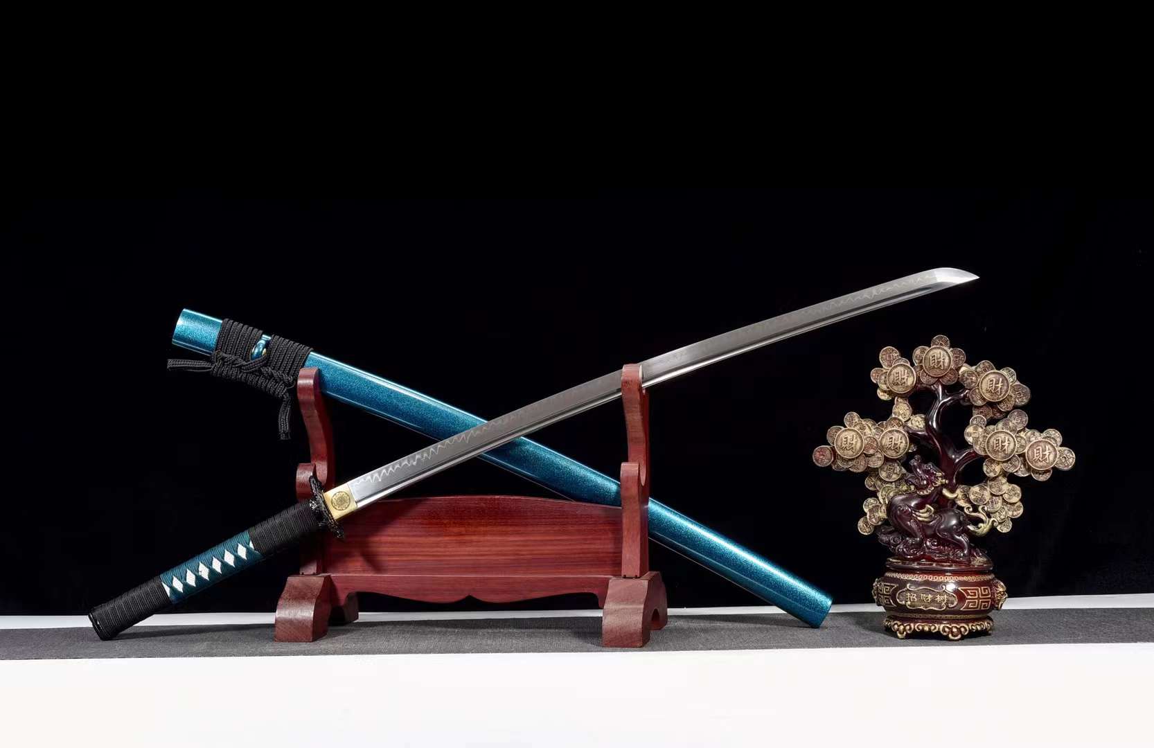 The Gosutosavu anto Handmade Katana Clay Tempered T10 Steel