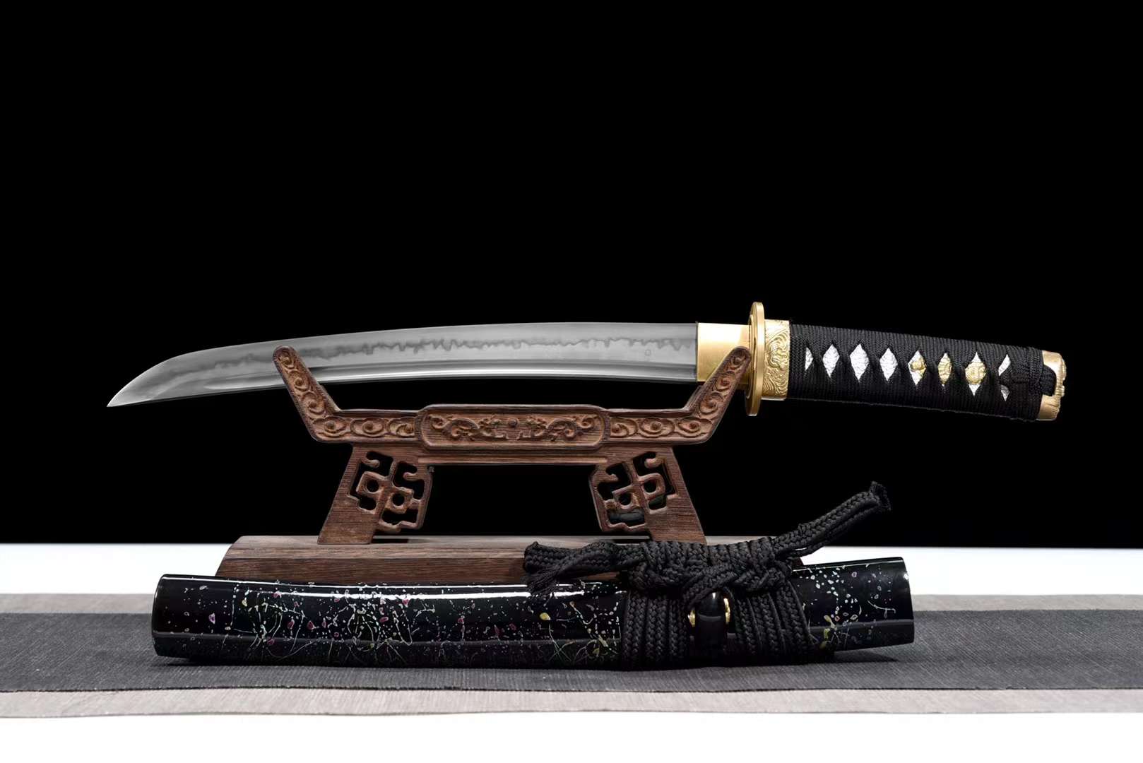 The Mizu Tsuki Handmade Tanto Katana Clay Tempered T10 Steel