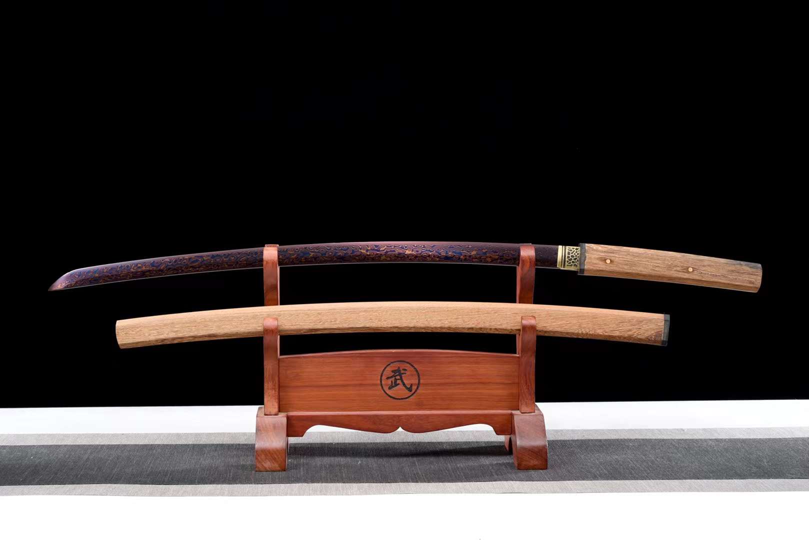 The Yoru Suteki Handmade Katana Pattern Steel