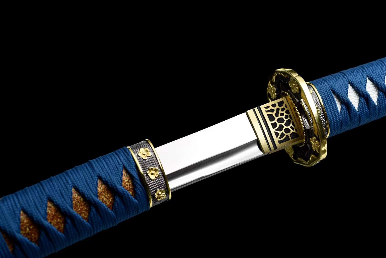 The Ranbata Furaisodo Handmade Katana Spring Steel