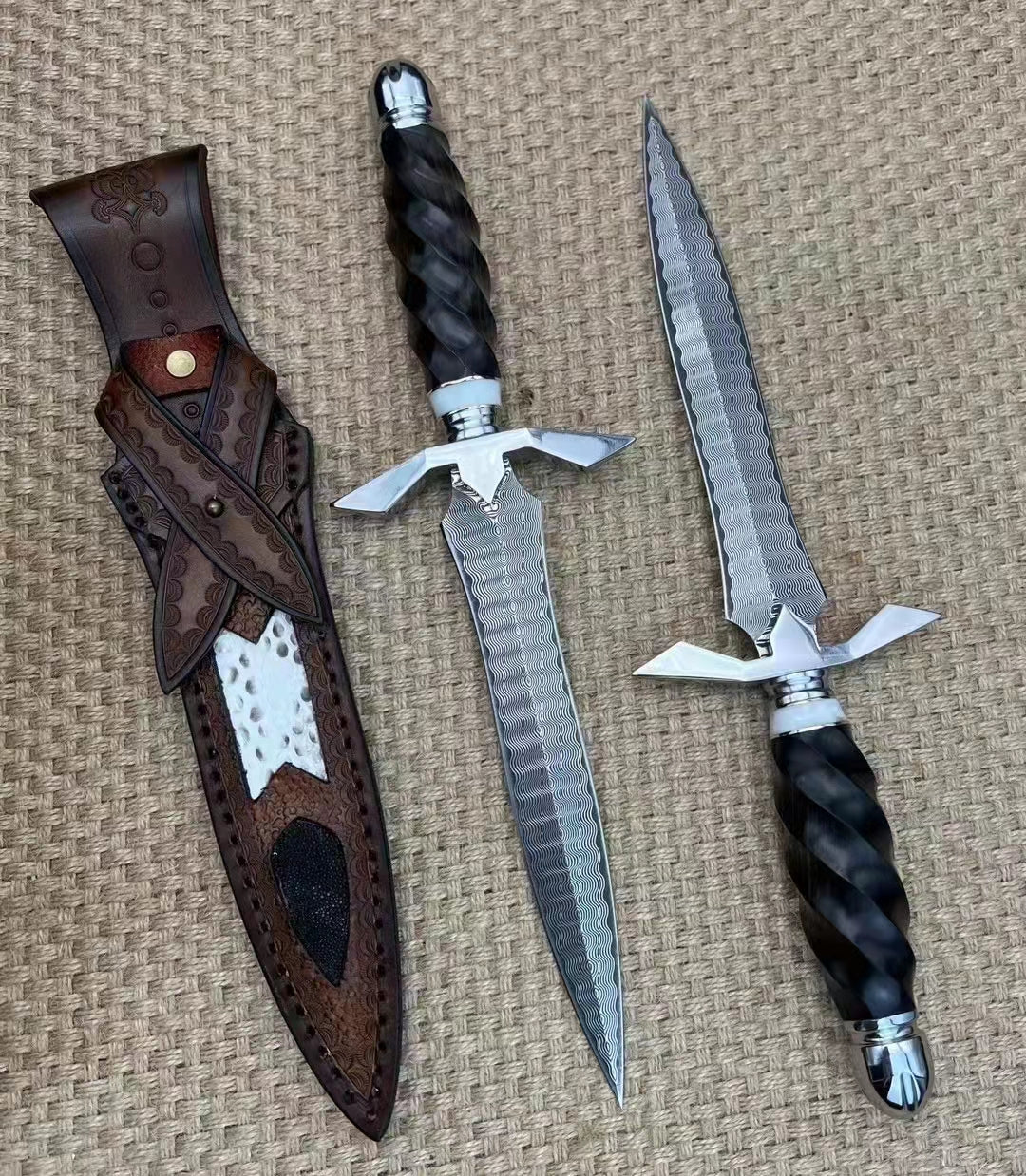 The Cross Damascus Steel Fixed Blade