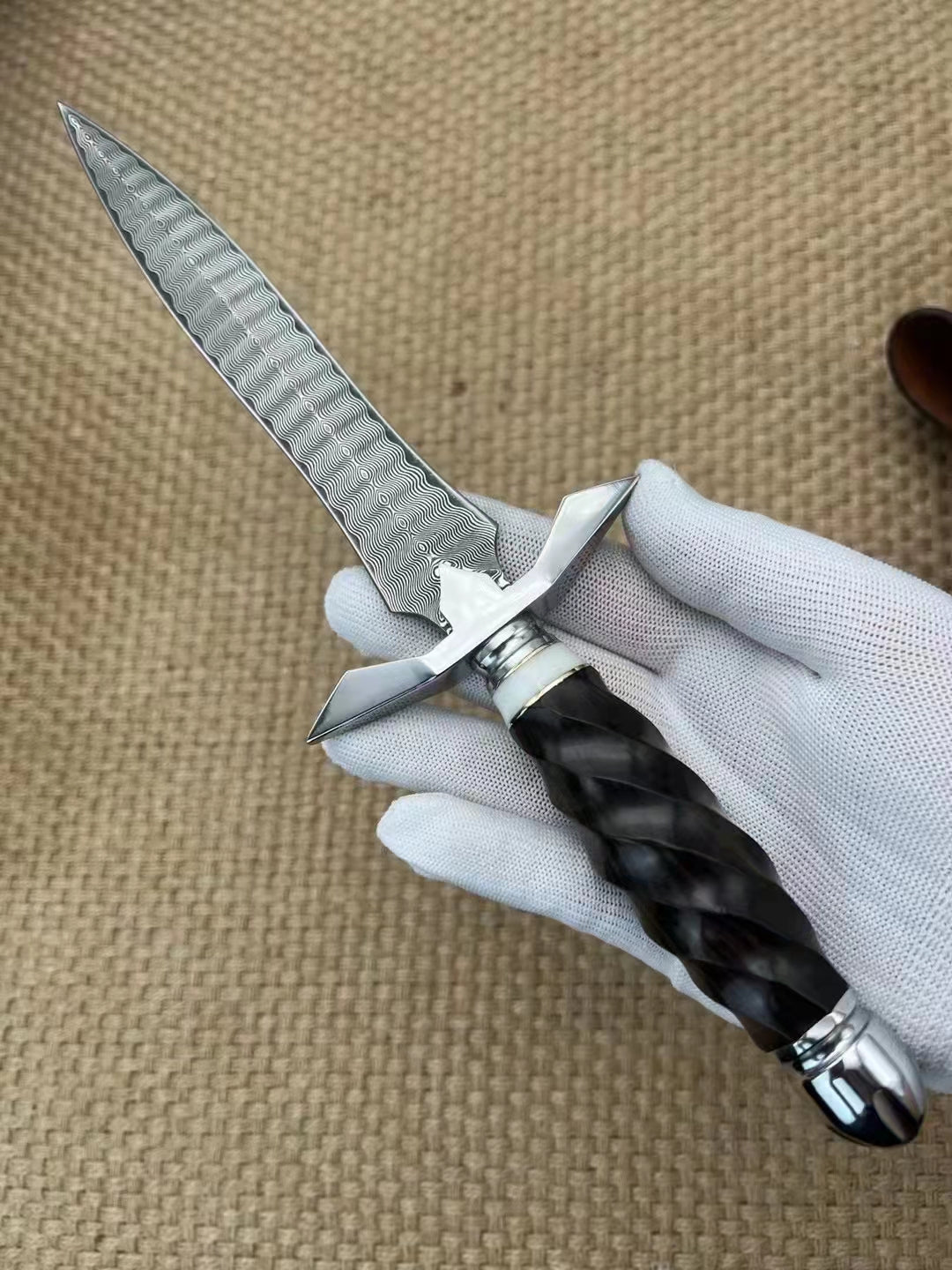 The Cross Damascus Steel Fixed Blade