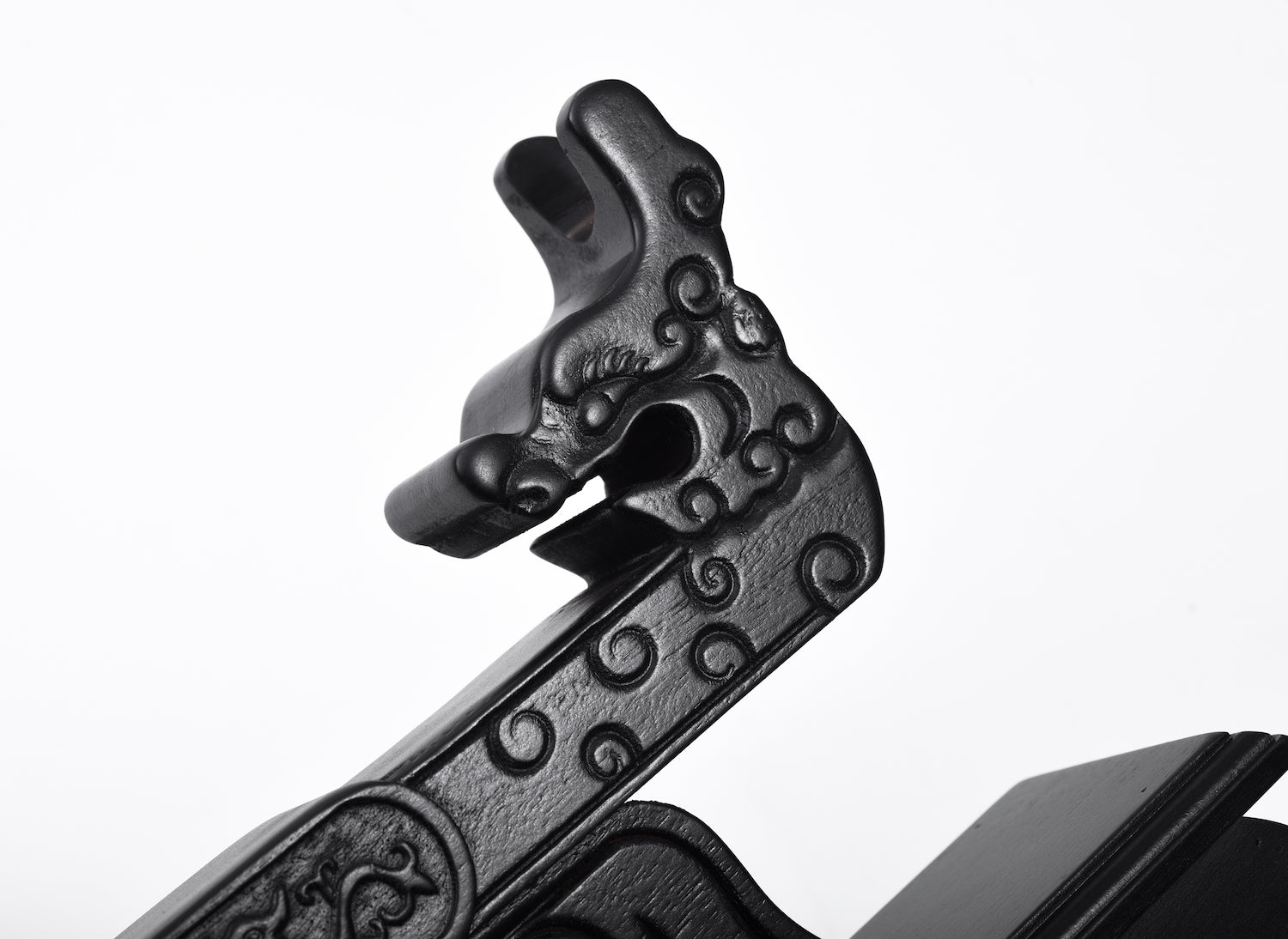 Black Double Dragon Solid Wood Single Tier Katana Stand