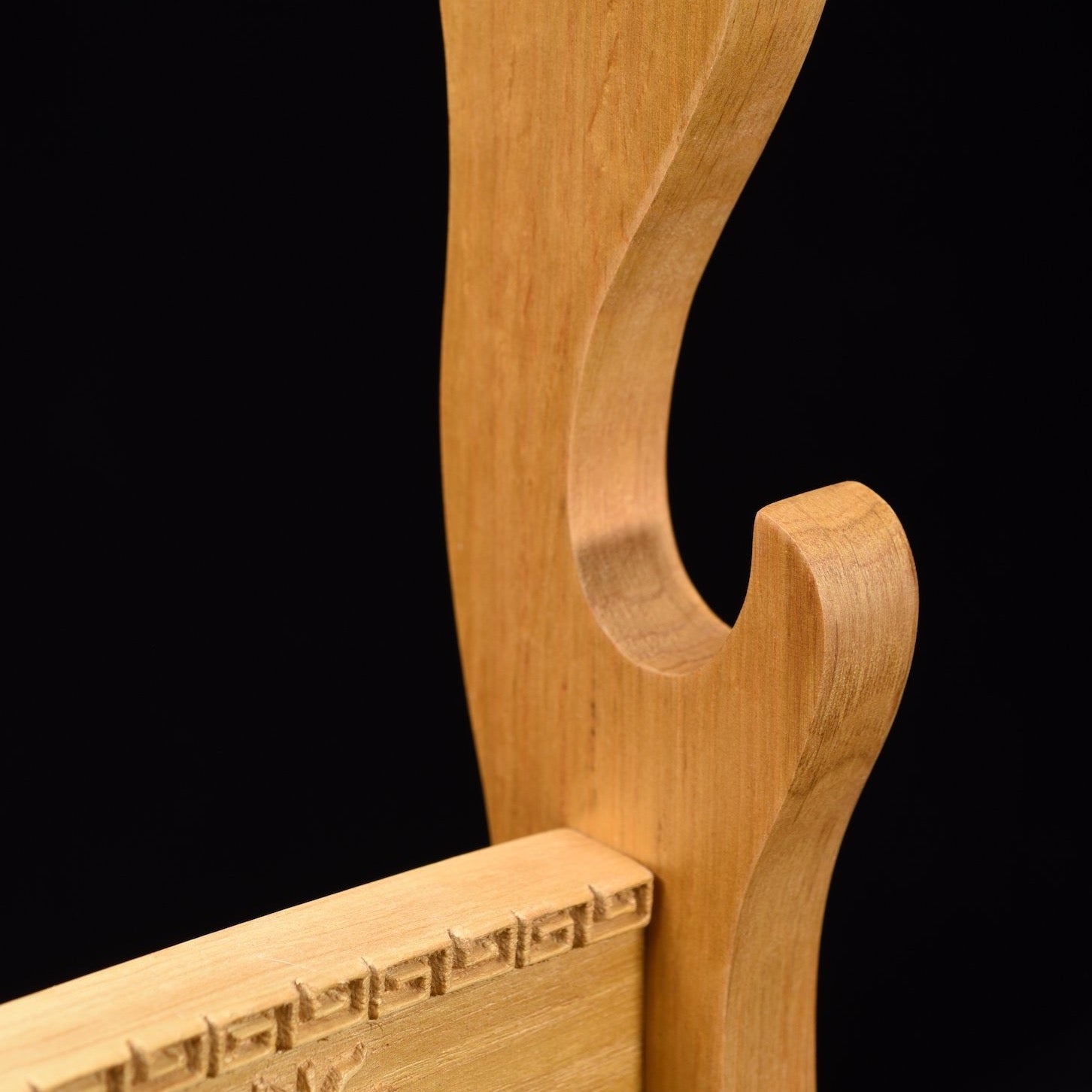 Brown Double Kirin Solid Wood 2 Tier Katana Stand