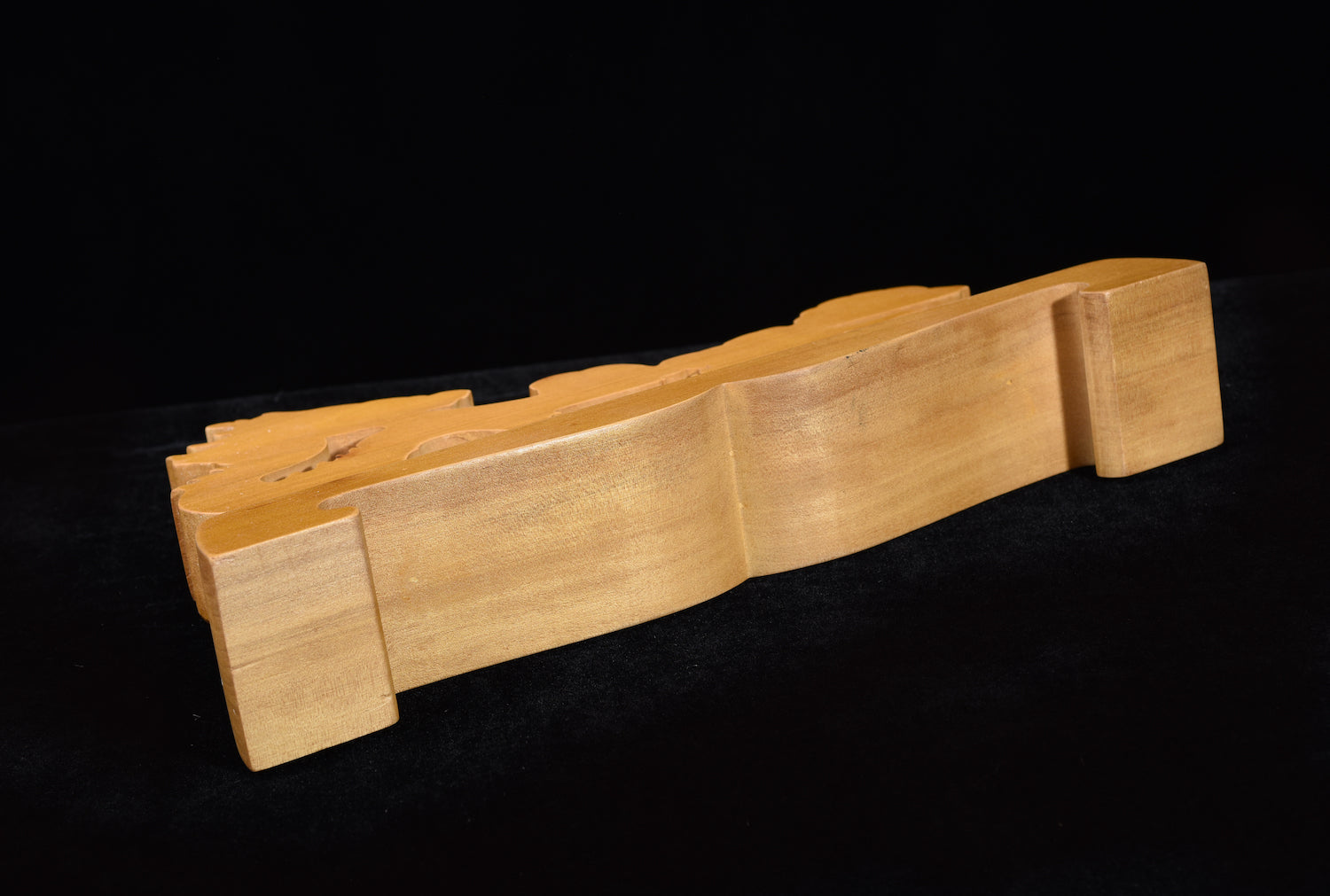 Brown Air Dragon Solid Wood Single Tier Katana Stand
