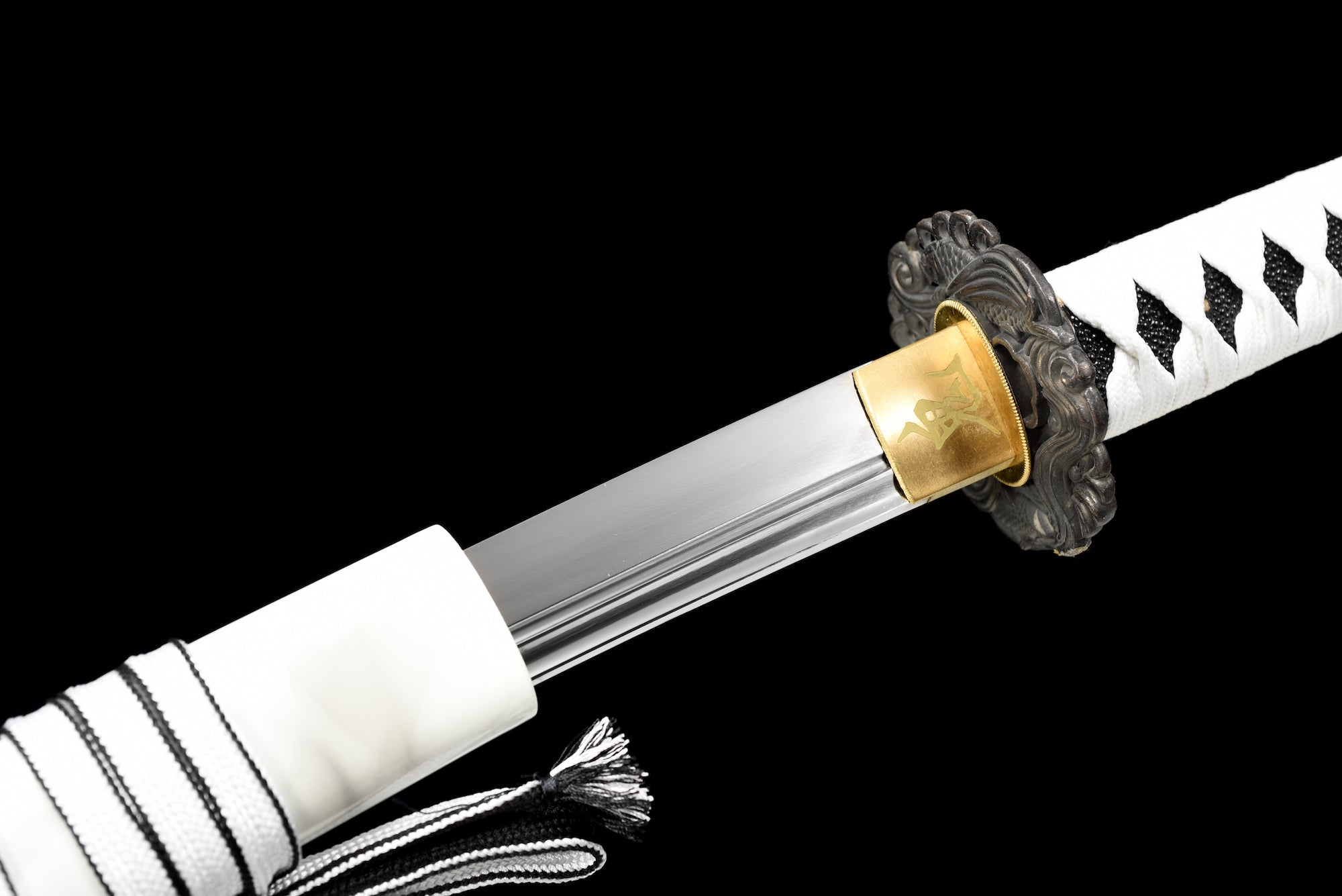 The Yurei Jigoku Handmade Katana Extra Sharp Spring Steel Unokubi-Zukuri