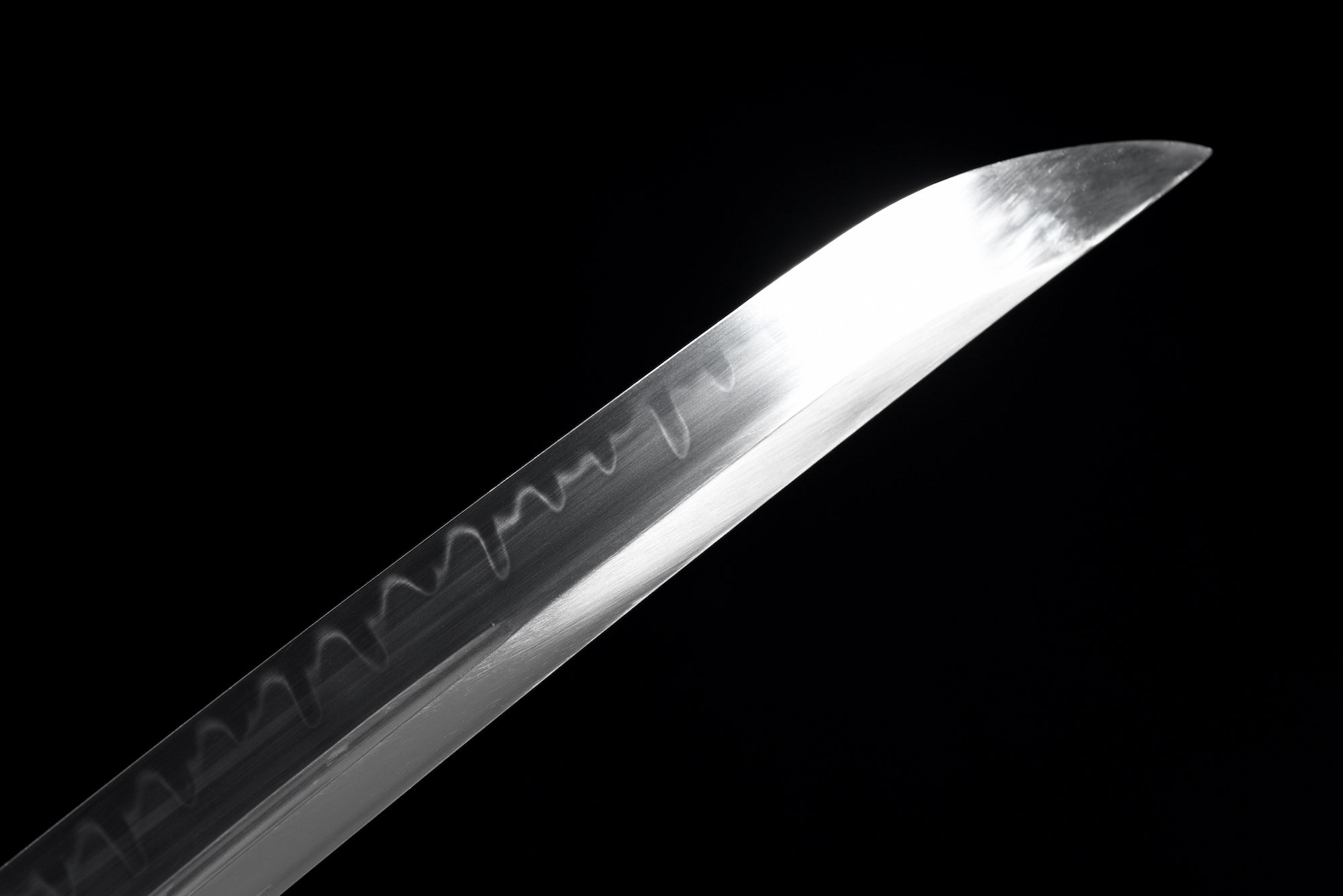 The Saiko Yorru Handmade Katana Clay Tempered T10 Steel Unokubi-Zukuri