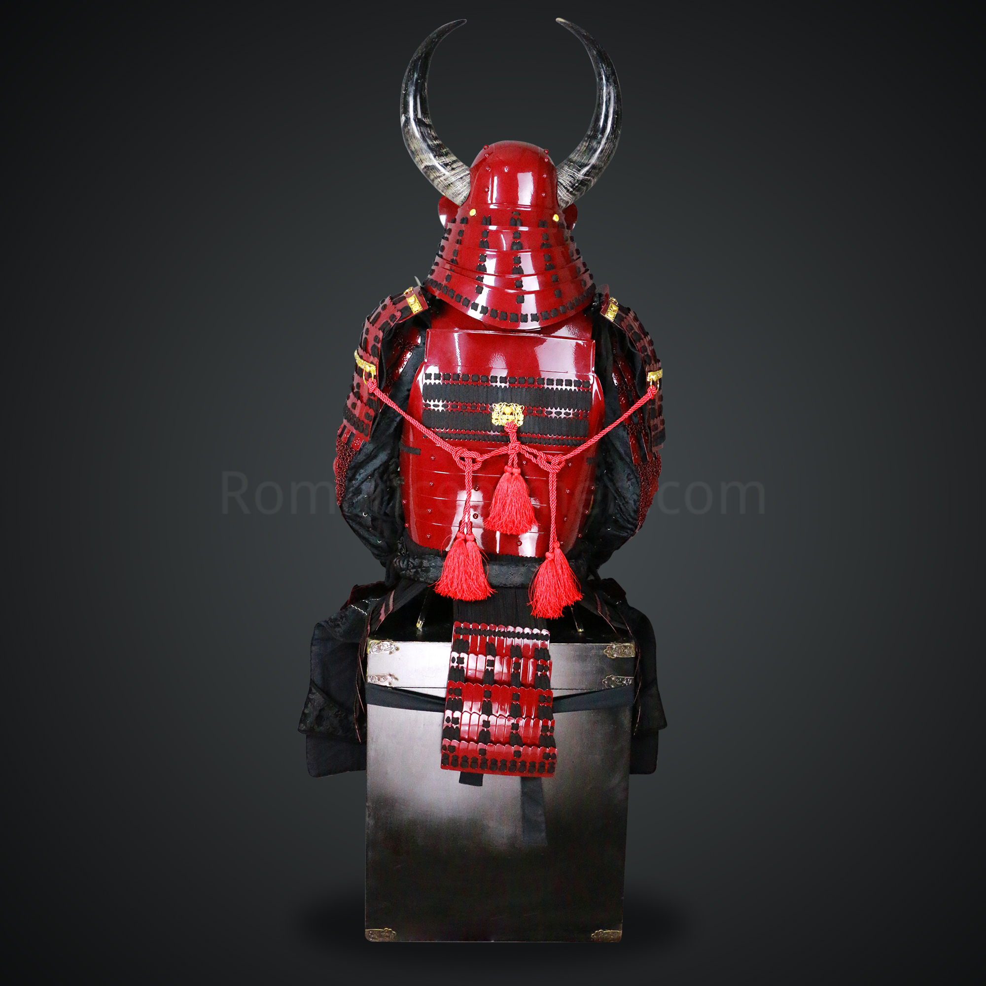 Shibata Katsuie Red and Black Samurai Armor Tosei Gusoku Style Buffalo Horn Wakidate Circle Maedate Shiny Red Scales and Black Cords