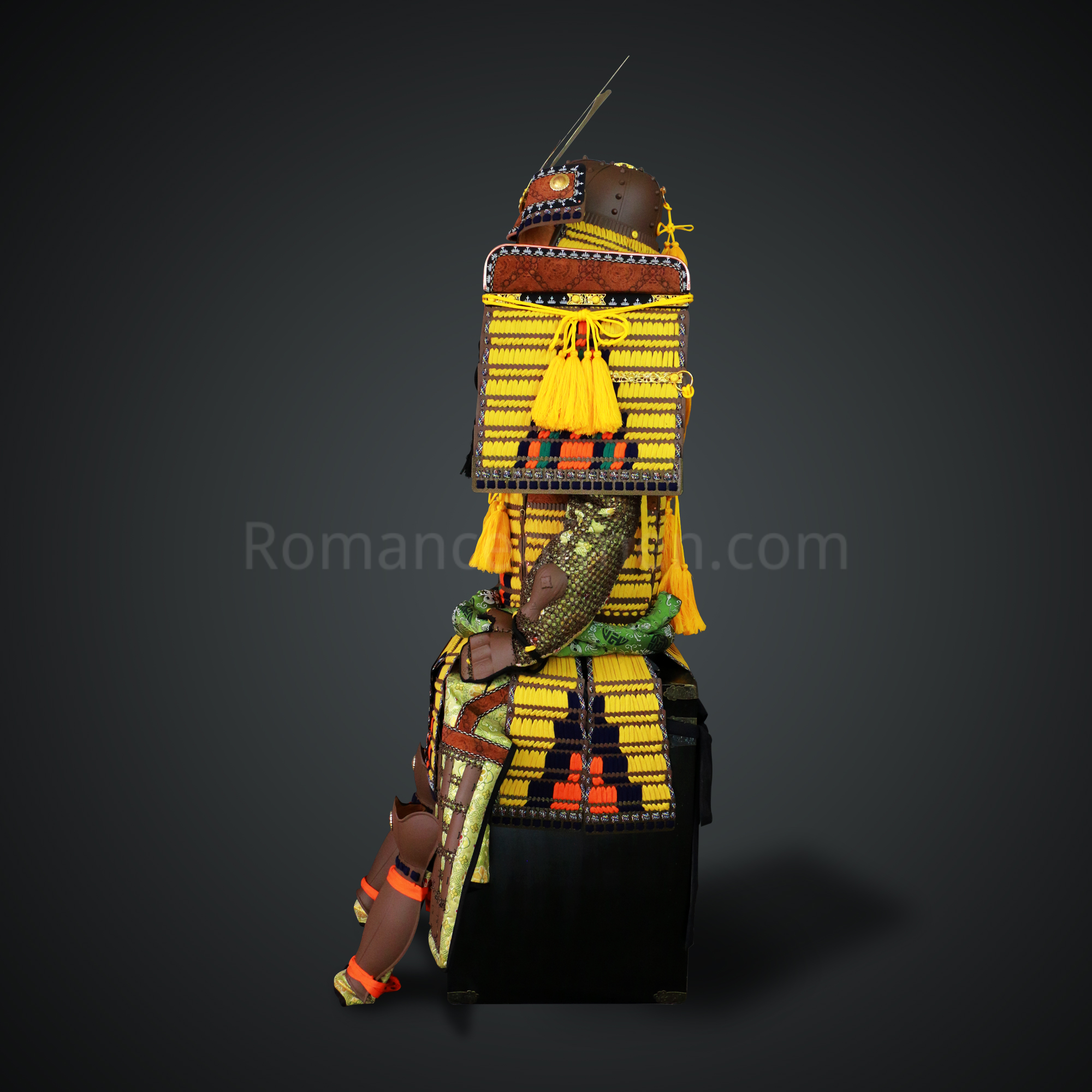 Mōri Motonari Yellow & Brown Samurai Armor Oyoroi Style Kamon Maedate Brown Scales With Yellow Cords