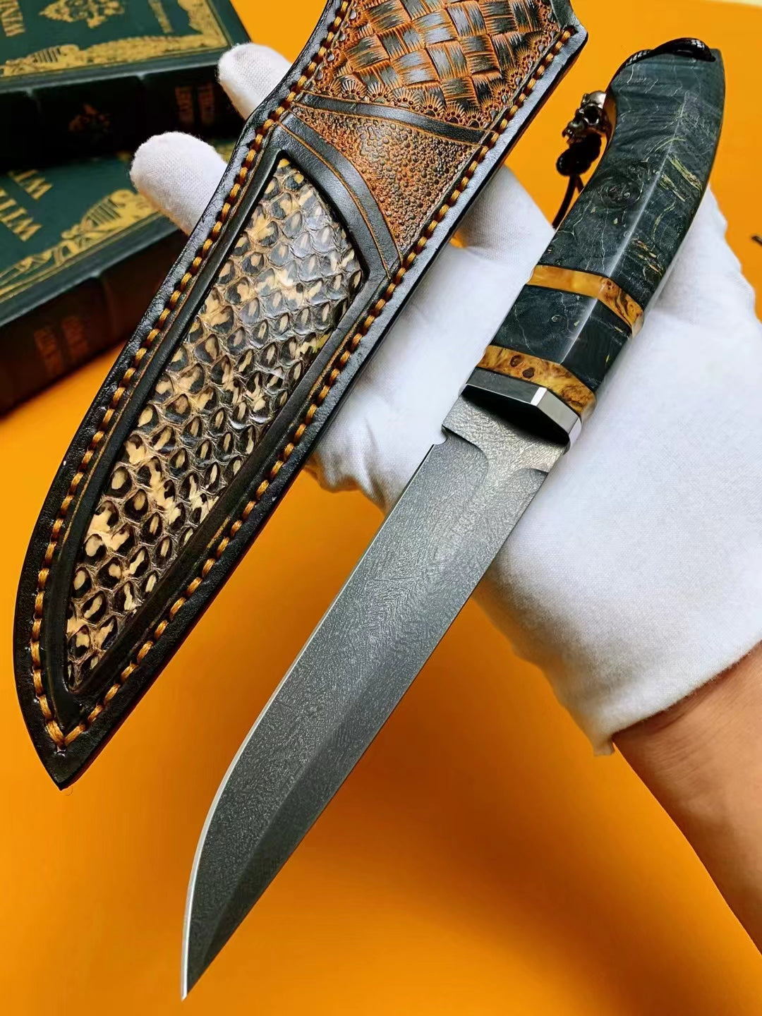 The Shadowless Wootz Damascus Steel Fixed Blade