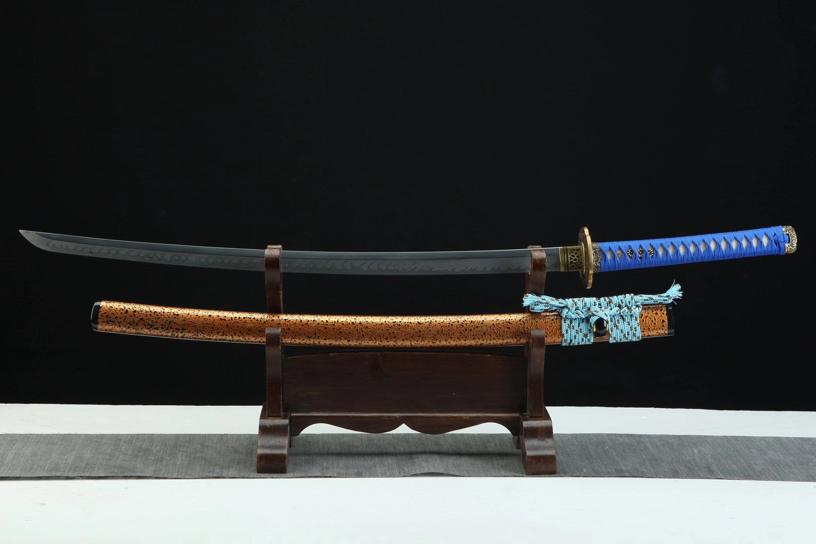 The Arukan Hana Handmade Katana Clay Tempered T10 Steel