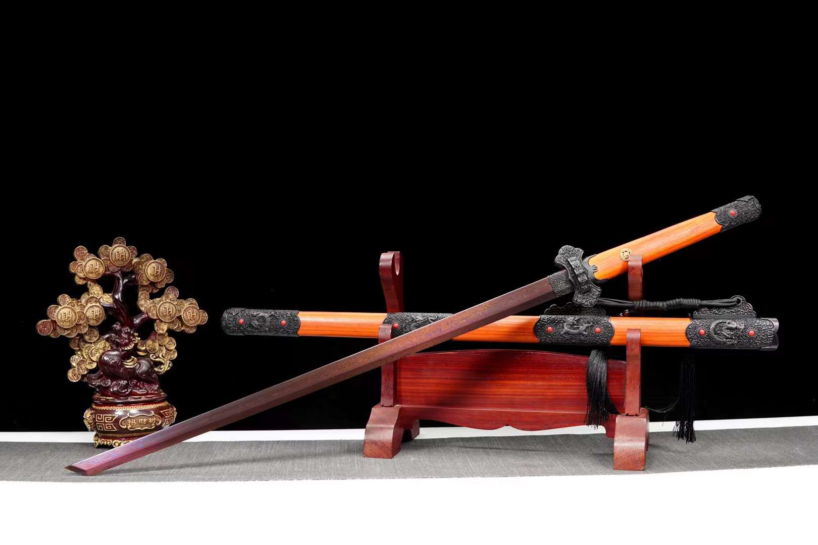 The Mahogani Zeitaku Handmade Chinese Dao Pattern Steel