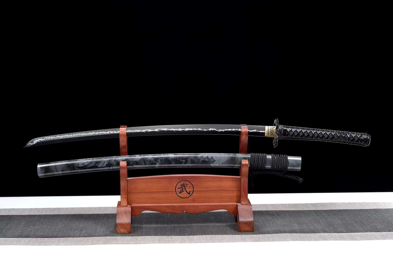 The Dakudolagon Handmade Katana Manganese Steel