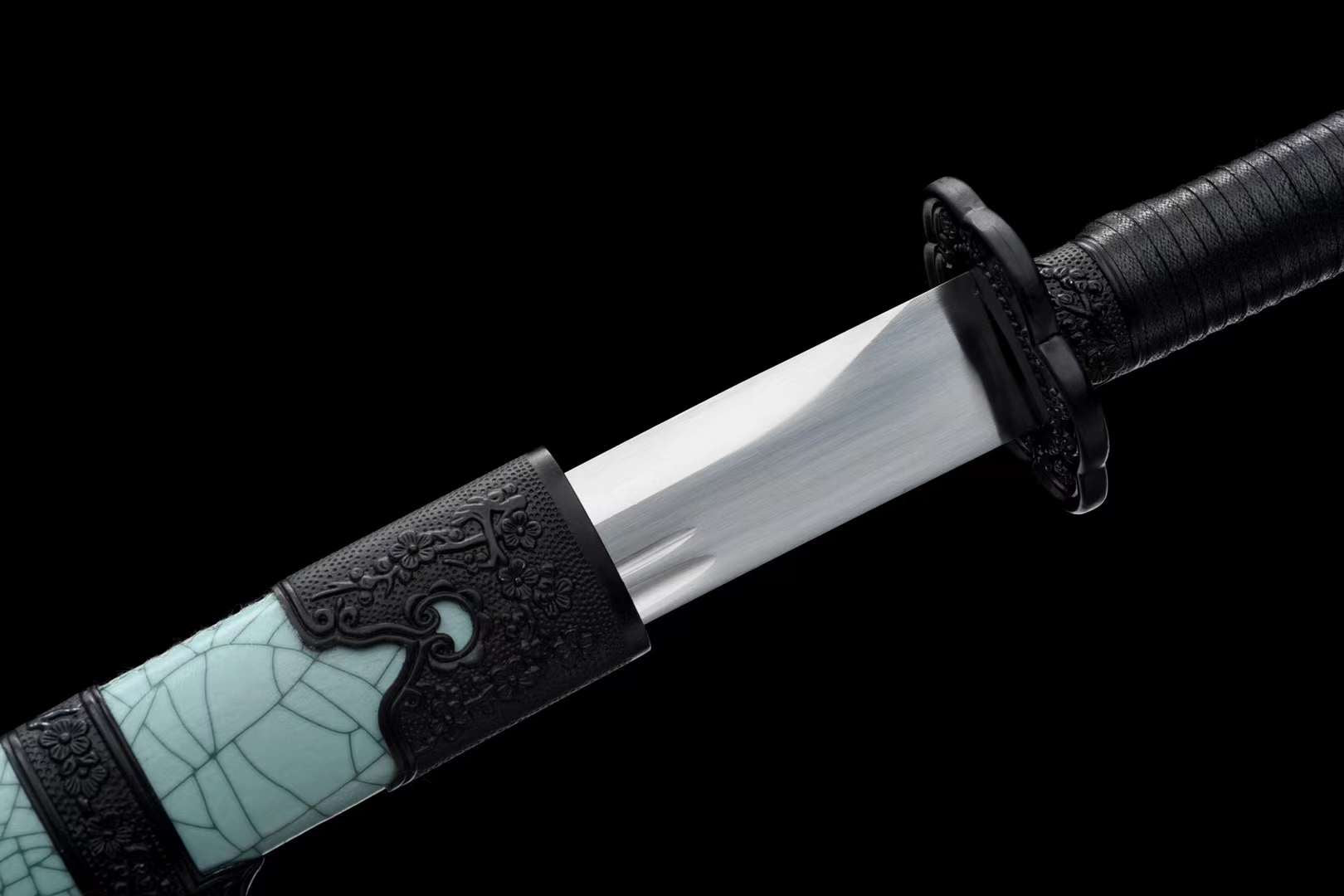 The Gurinsukeru Handmade Chinese Dao Manganese Steel