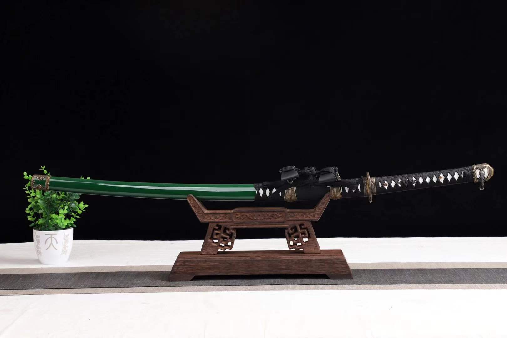 The Gukuraudotaito Handmade Katana Manganese Steel