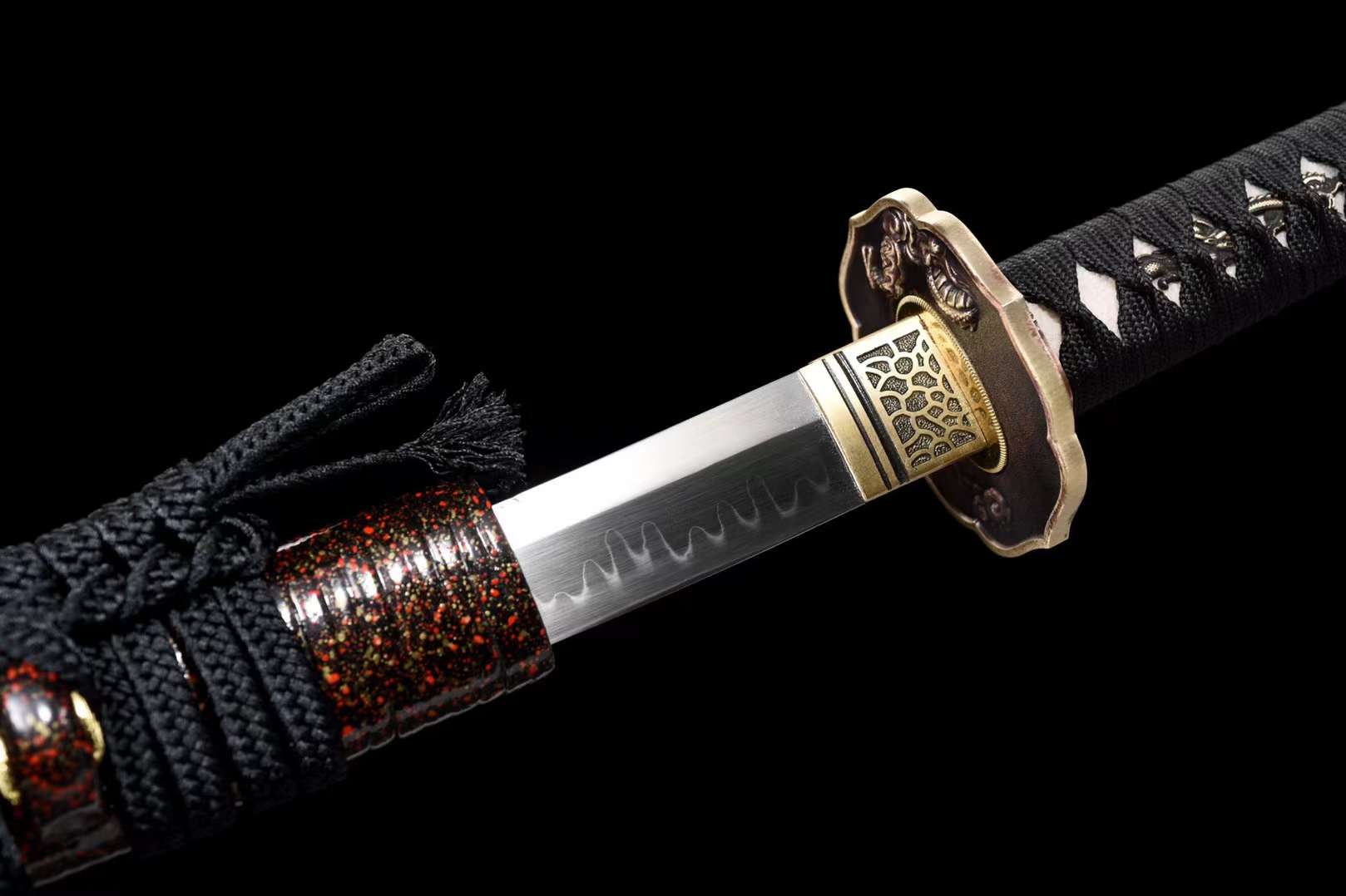The Kuraidodurago Handmade Katana Clay Tempered T10 Steel