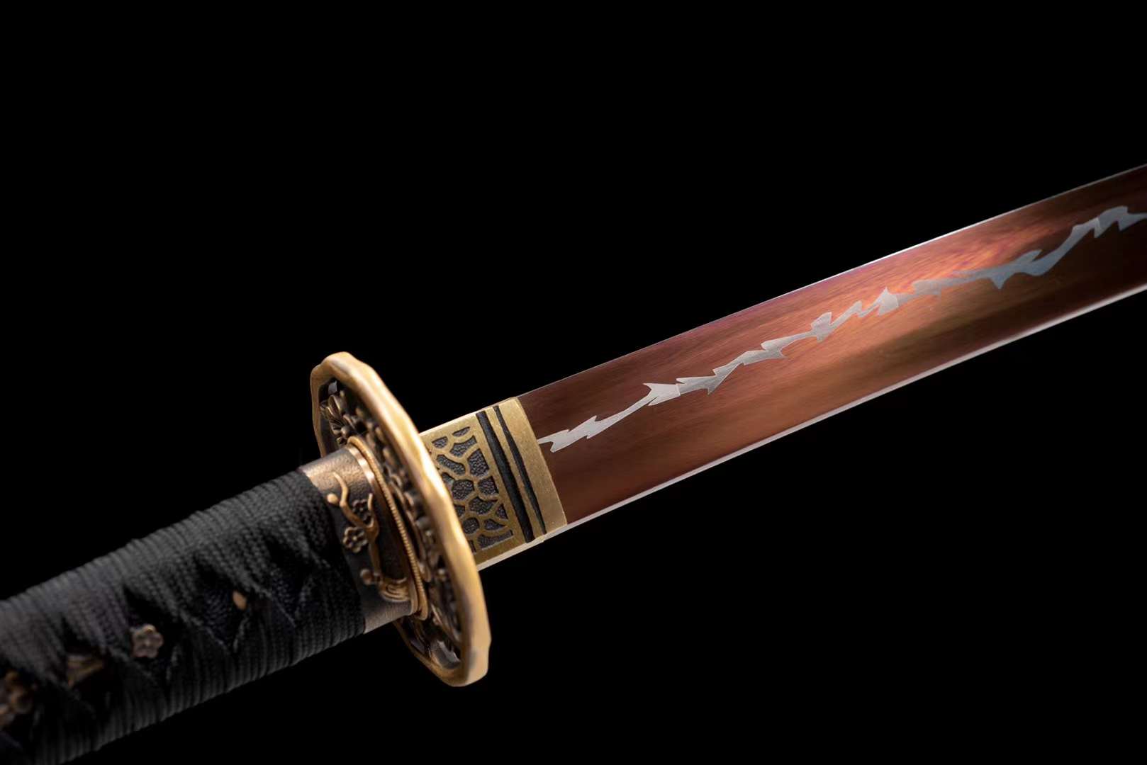The Yuerumasuta Handmade Katana Manganese Steel