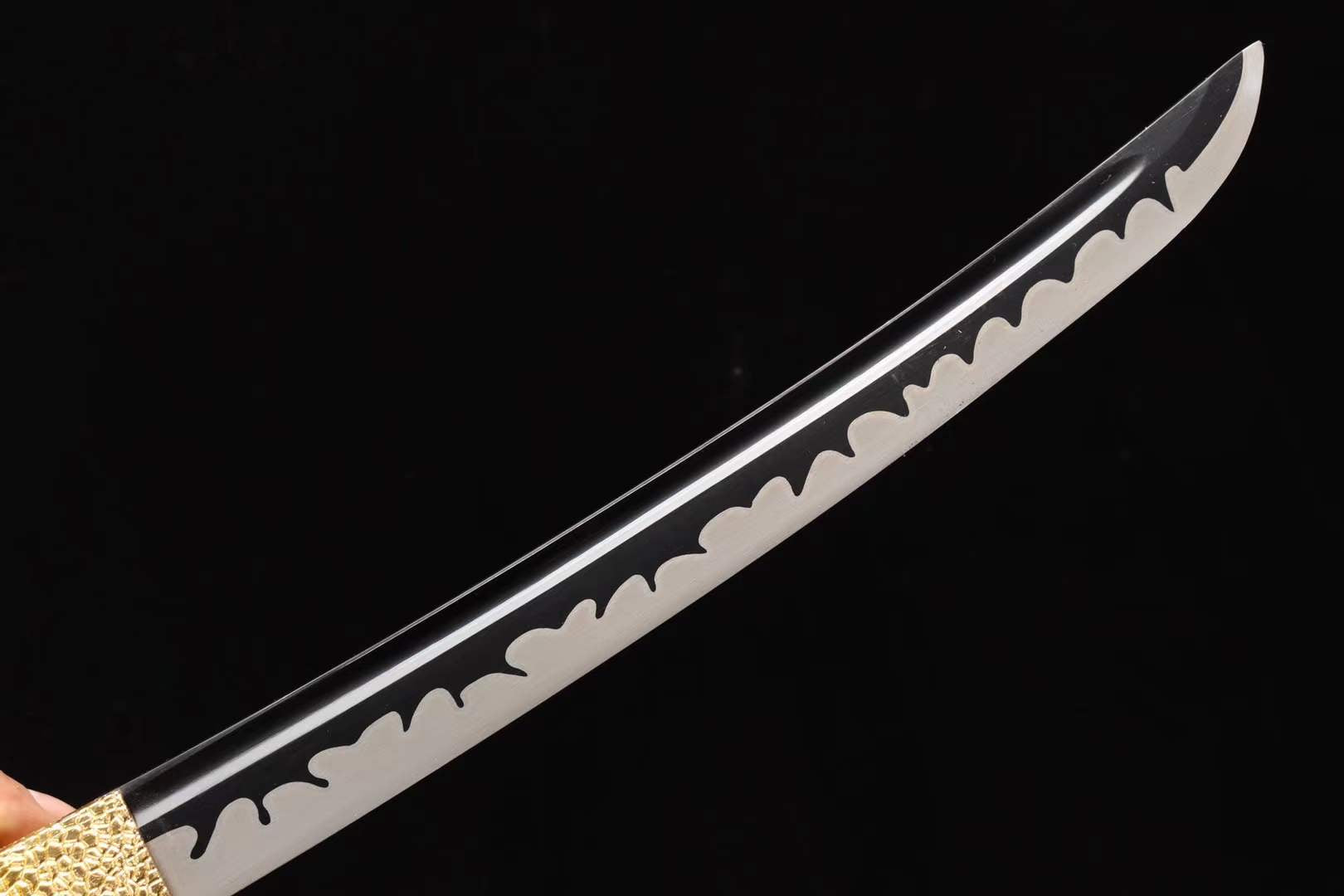 The Aisupokuribu Handmade Tanto Katana Manganese Steel