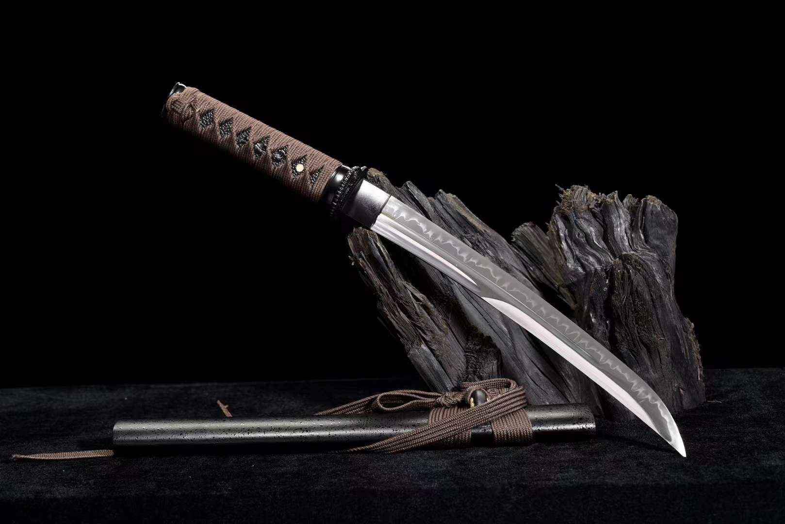 The Shuramanei Handmade Tanto Katana Clay Tempered T10 Steel