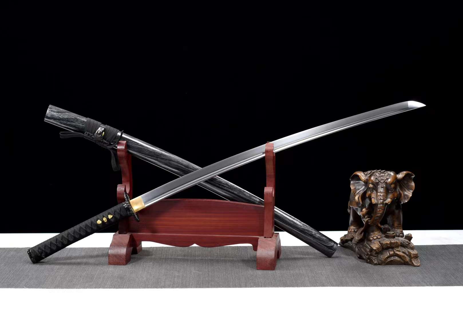 The Taichi Handmade Katana Manganese Steel-Romance of Men