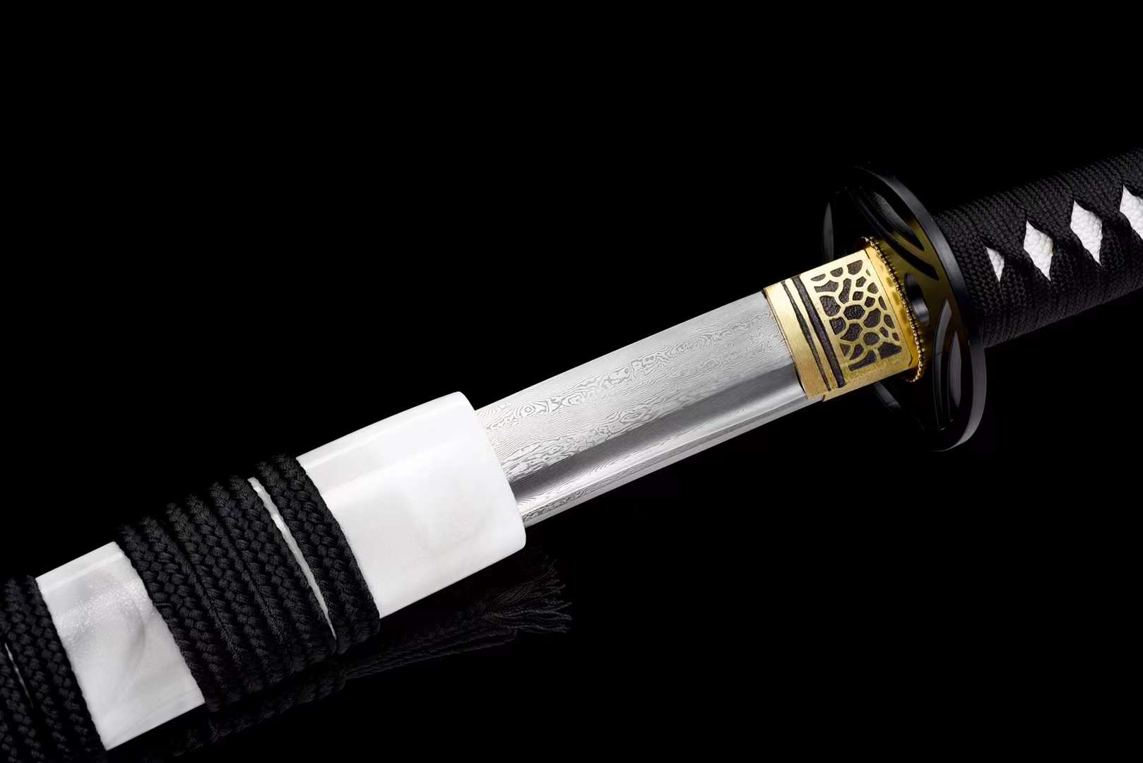 The Asashinkurido Handmade Katana Pattern Steel