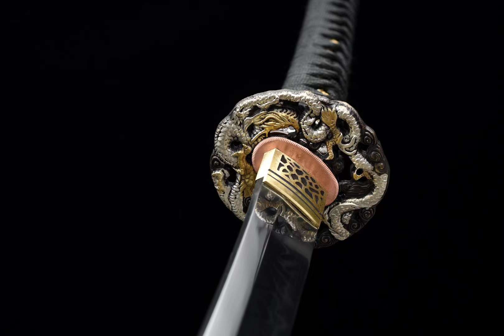 The Doragon Kingu Handmade Katana Clay Tempered T10 Steel