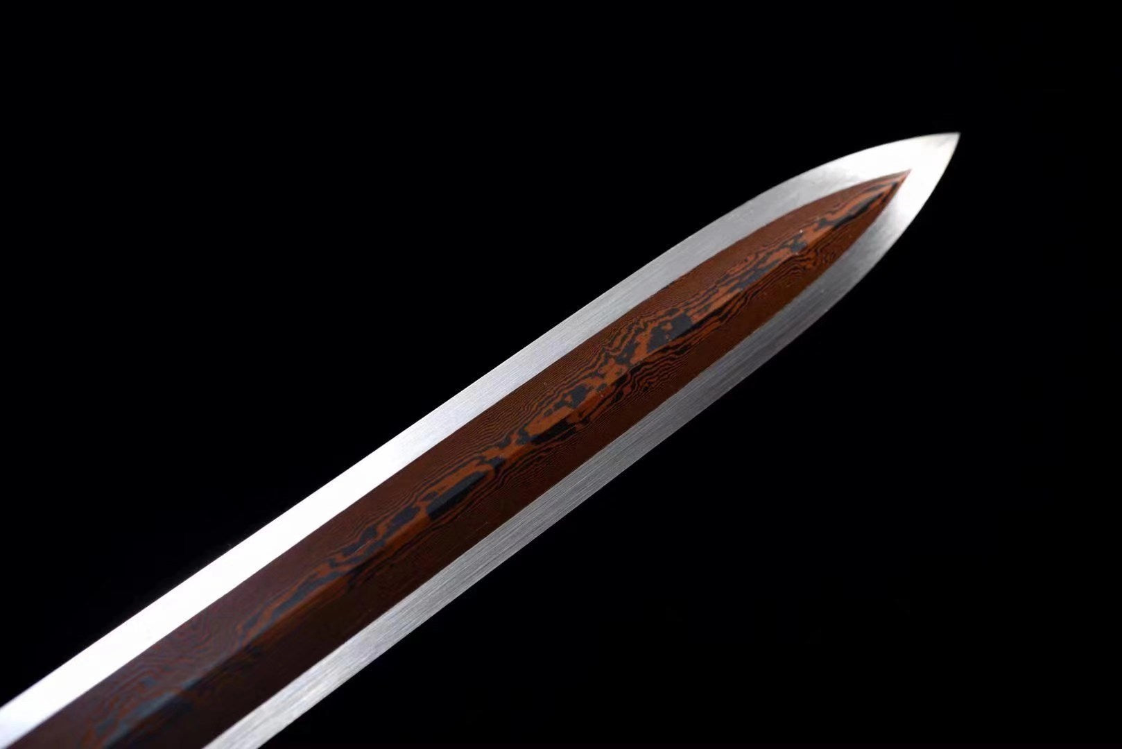 The Suave Dansei Handmade Chinese Sword Pattern Steel